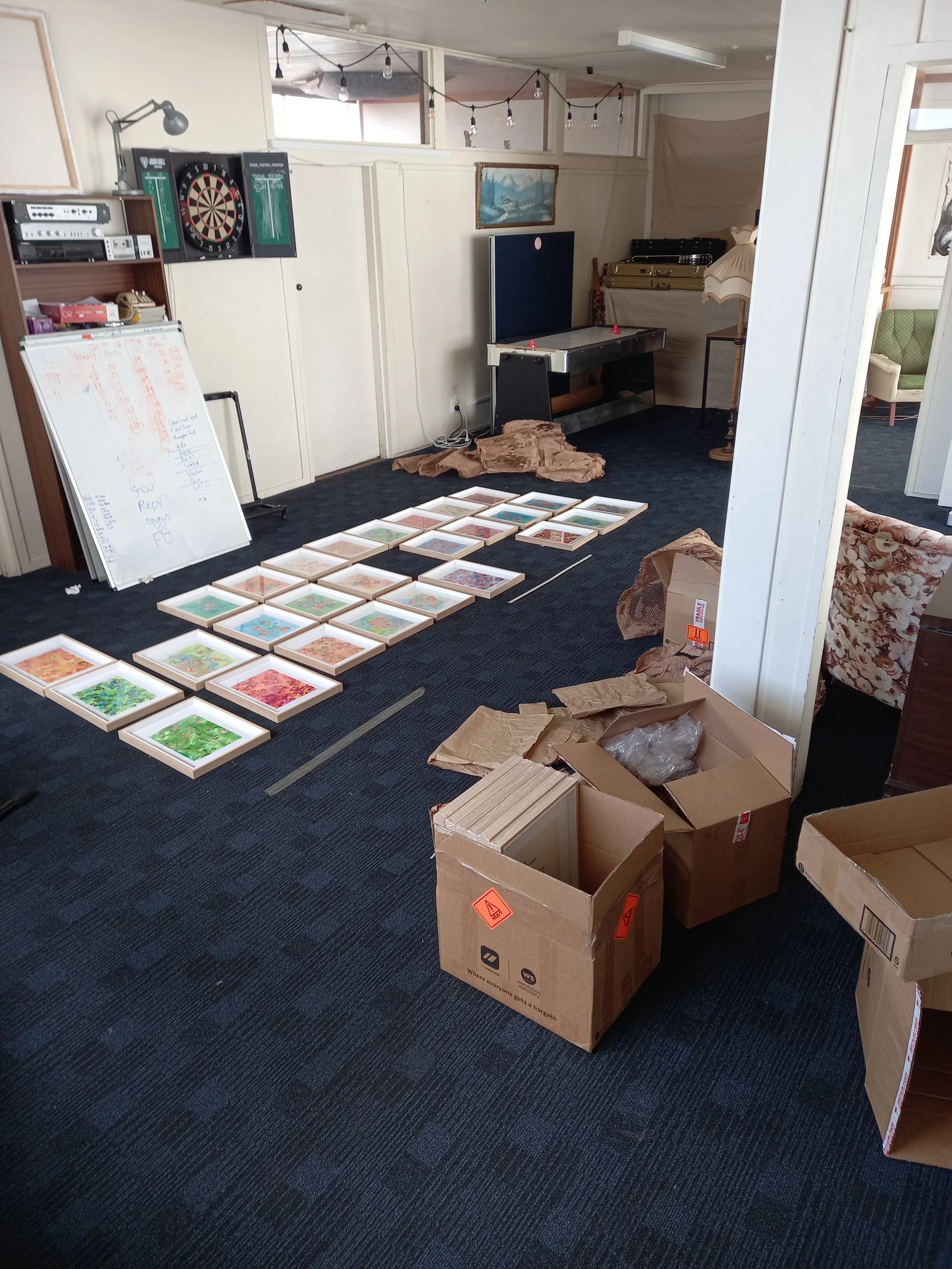 Every once in a long while i'l put the works against each other to see whats goin on. usually when i finish a work i frame it an put it out of site until i have to see it again.