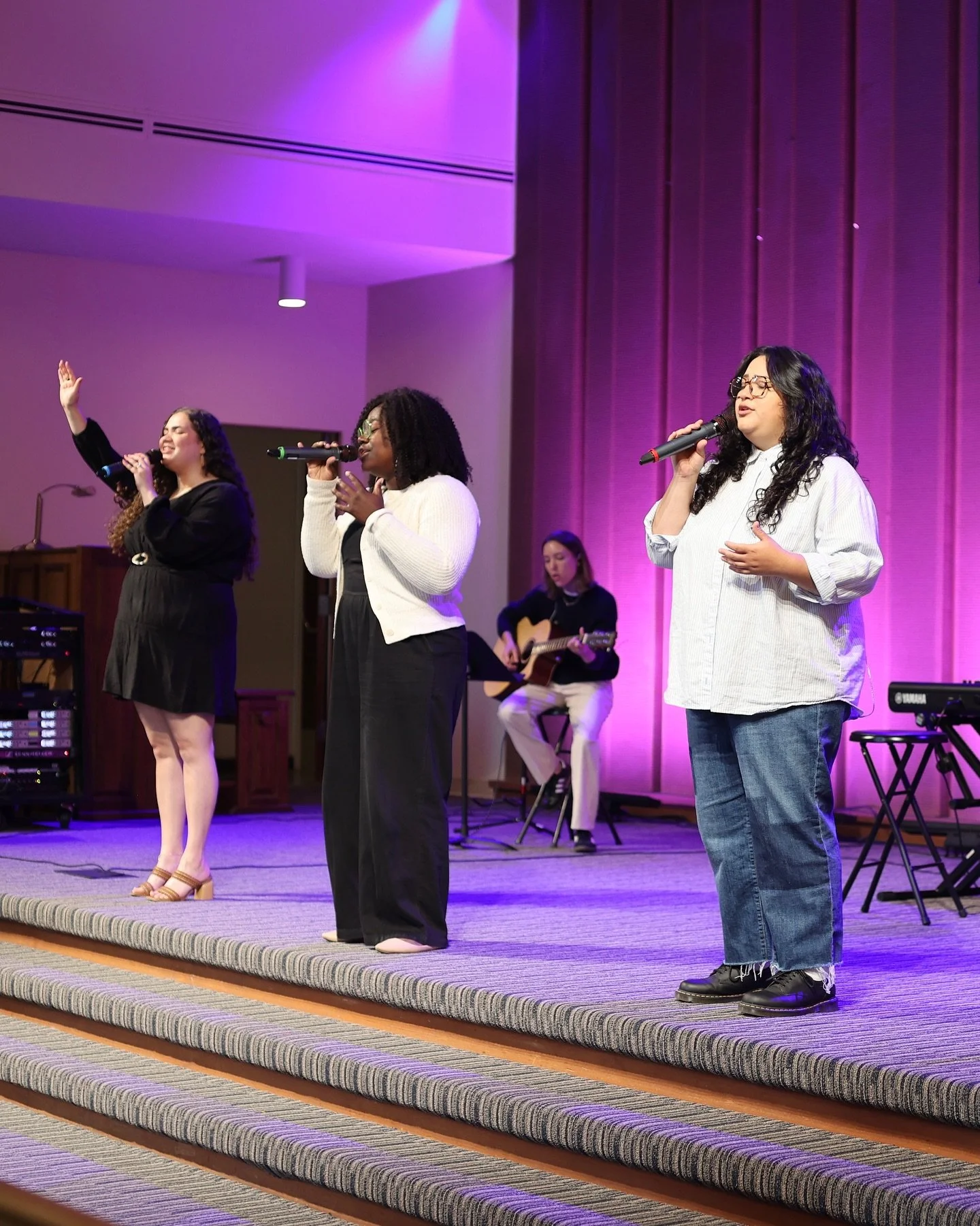 Can&rsquo;t wait to worship with you! Tomorrow is Friendsgiving Circles 🙌 We have families across the Seattle metro hosting lunch in their homes and we hope you&rsquo;ll join one! 🍽️

10:00am &mdash; Bible Study 
10:30am &mdash; Teens Class 
11:30a