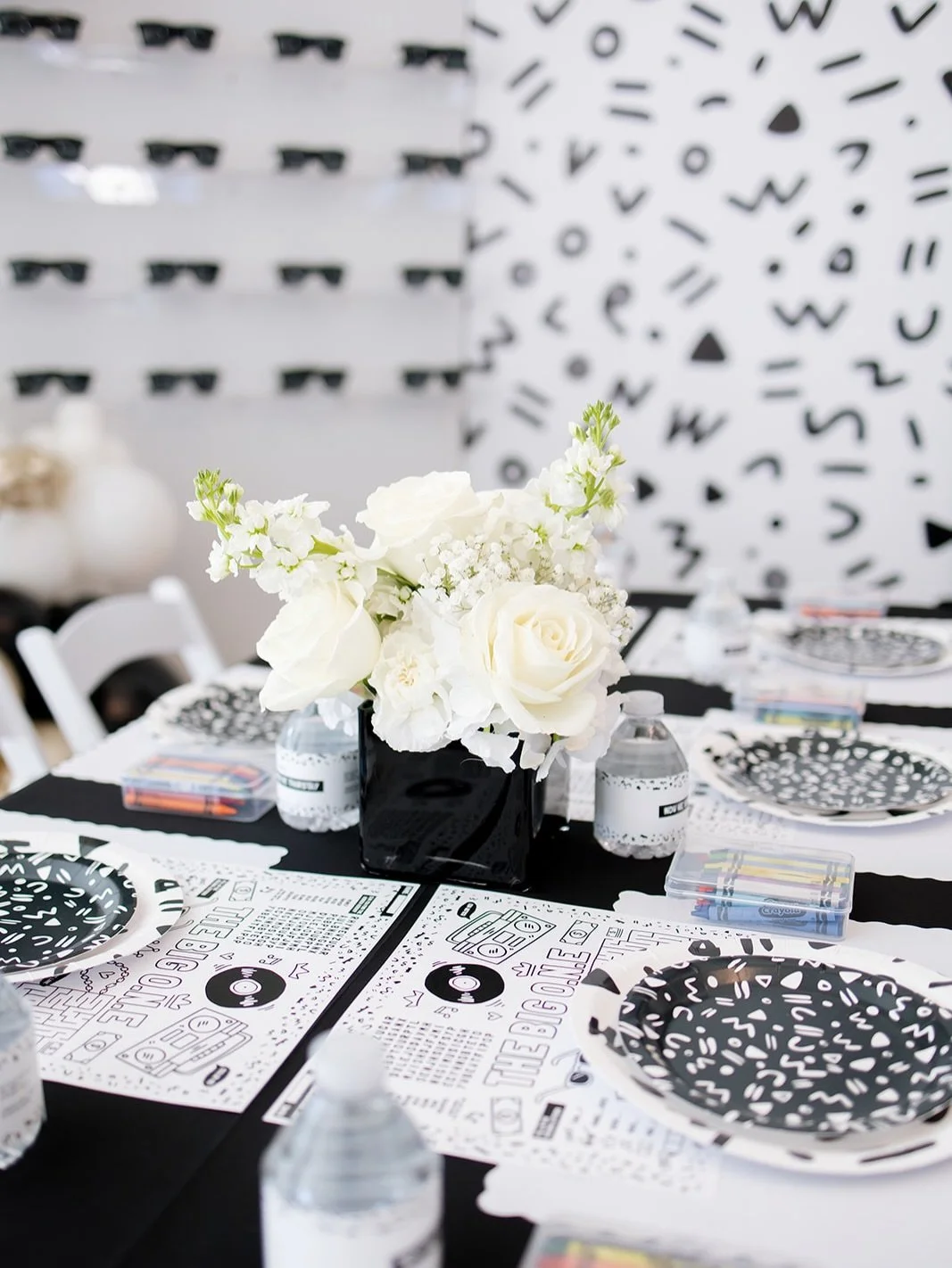 At Sineta Marie Events, table styling is just as important as every other detail. Whether guests are eating, coloring, or both, every table should feel as functional as it is beautifully designed. And of course, fresh florals are always a must&hellip