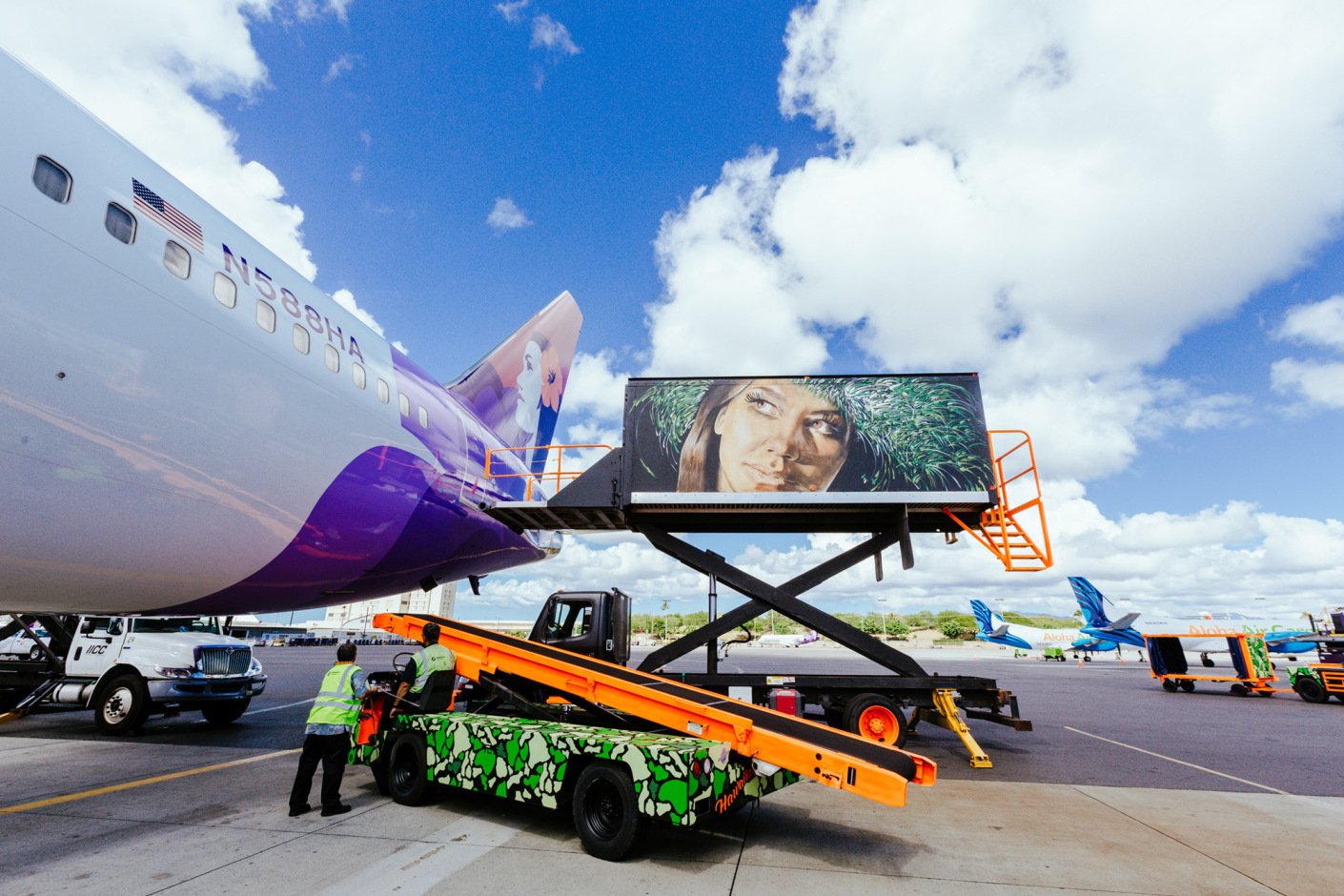 pow-wow-fitted-hawaiian-airlines-ground-service-vehicle-project-14.jpg