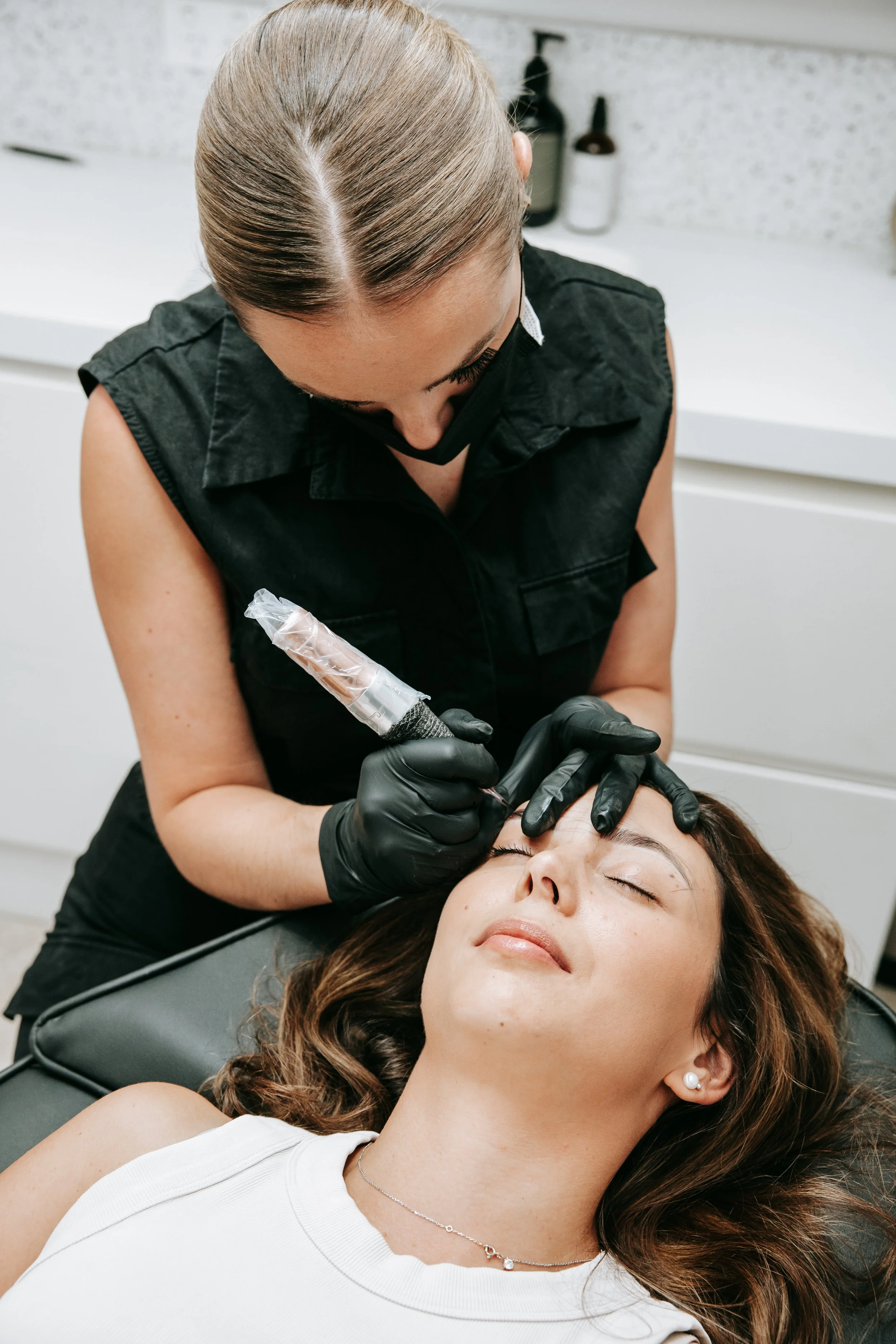 Harri performing a natural Nano Brows cosmetic tattoo treatment at Born Brows in Perth.