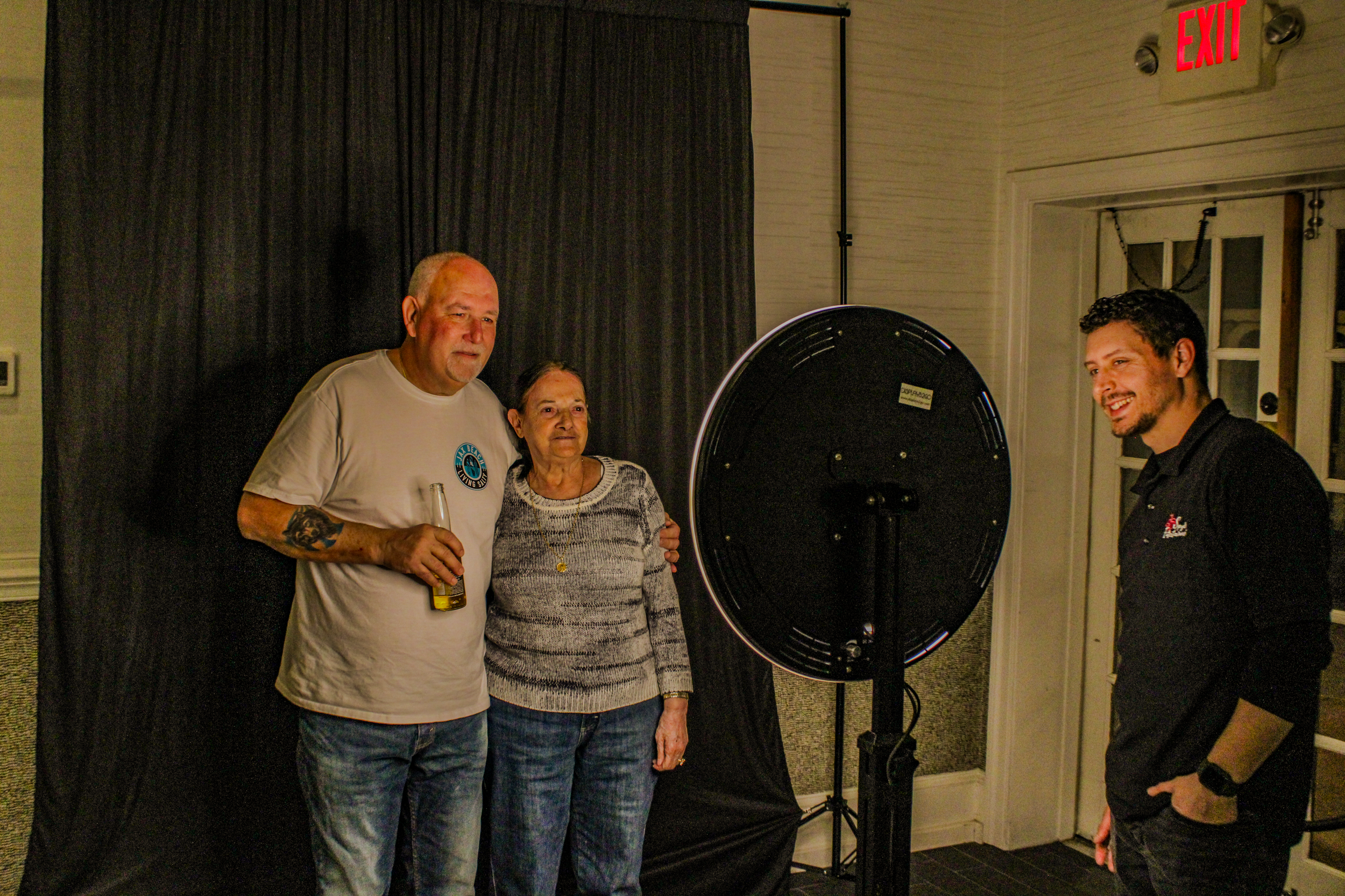 IMG_3890 copyphoto booth site.png