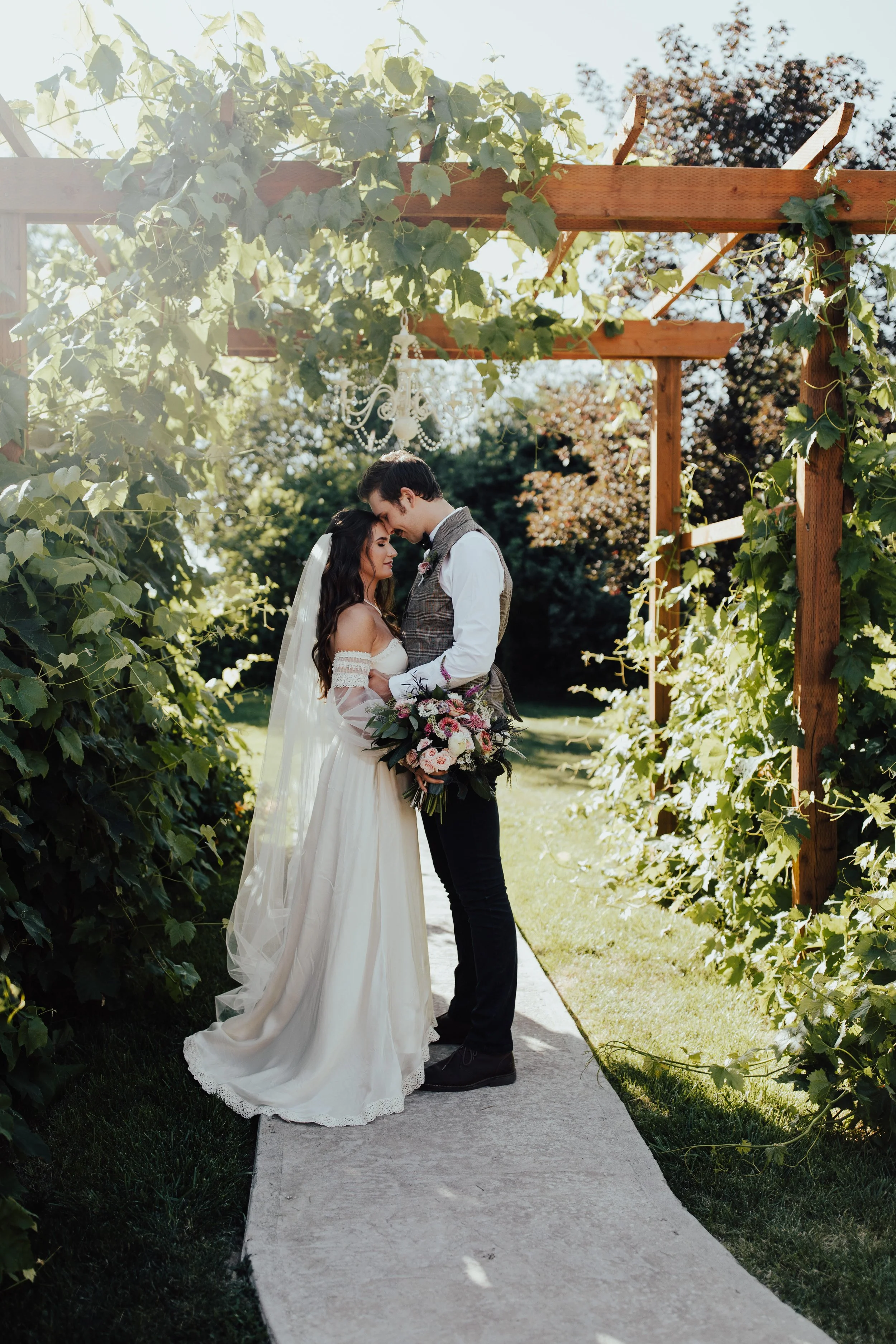The Vintage Rose Photo Gallery Outdoor Wedding Venue With a Timeless