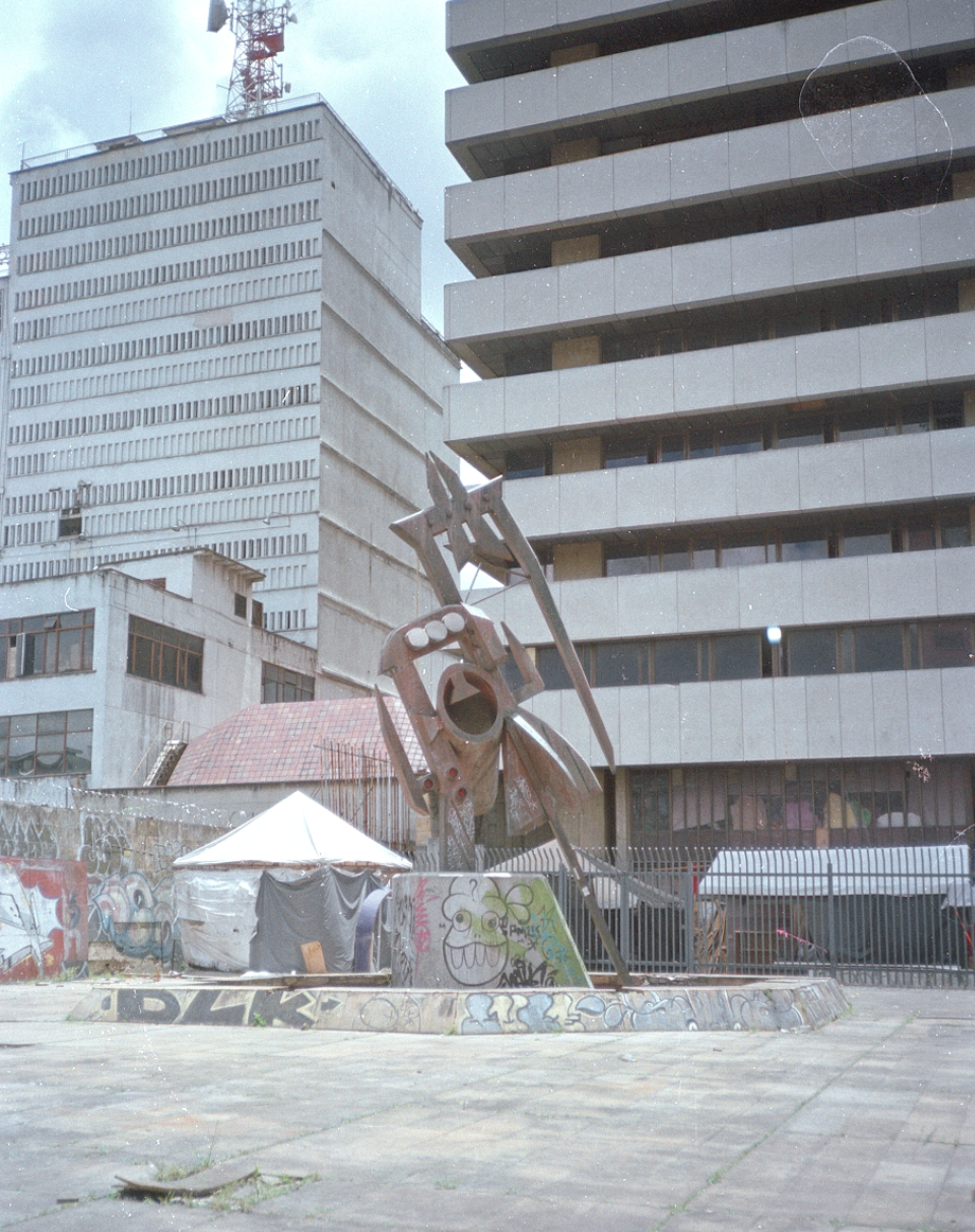 Colombia_1 street.png