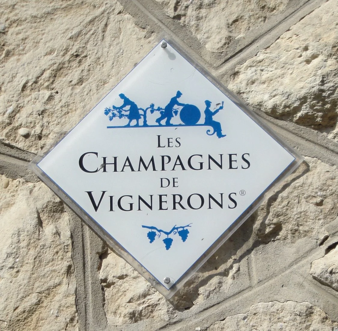 ‘Tis the Season to Drink Grower Champagne