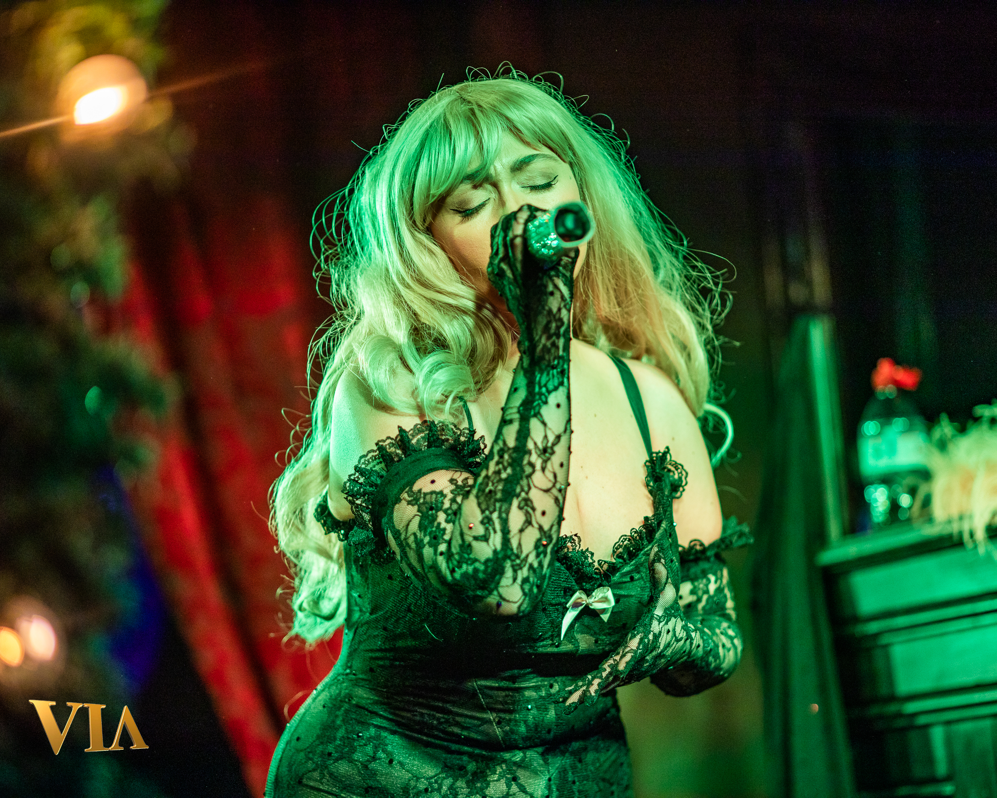 Sabrina Carpenter.png