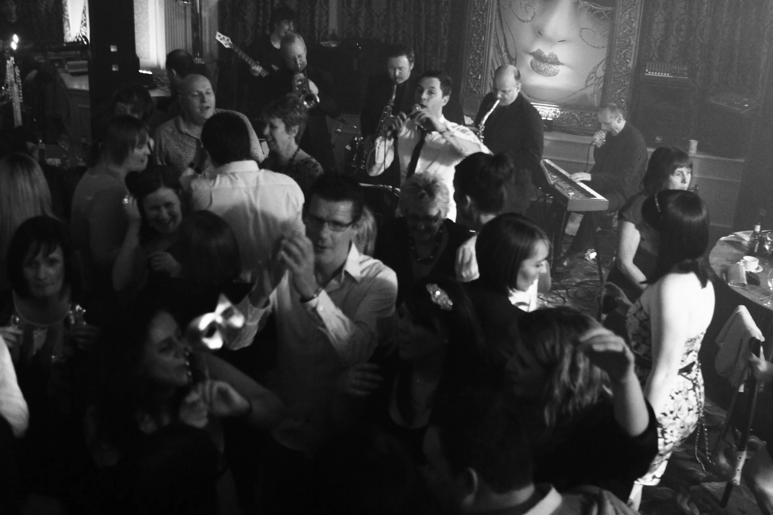 LIVE with 6 Piece .jpg