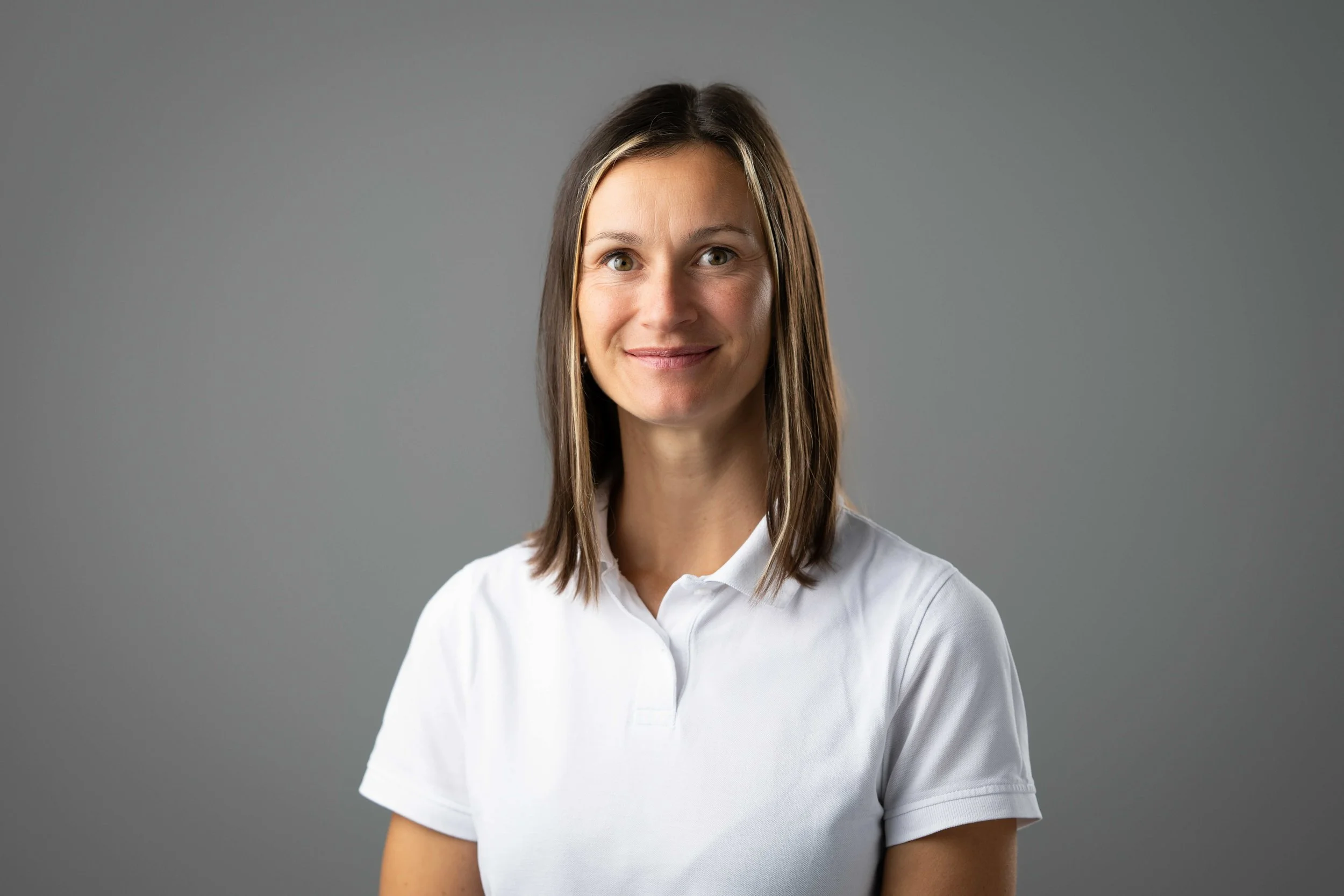 Susanne Wagner im weißen Poloshirt