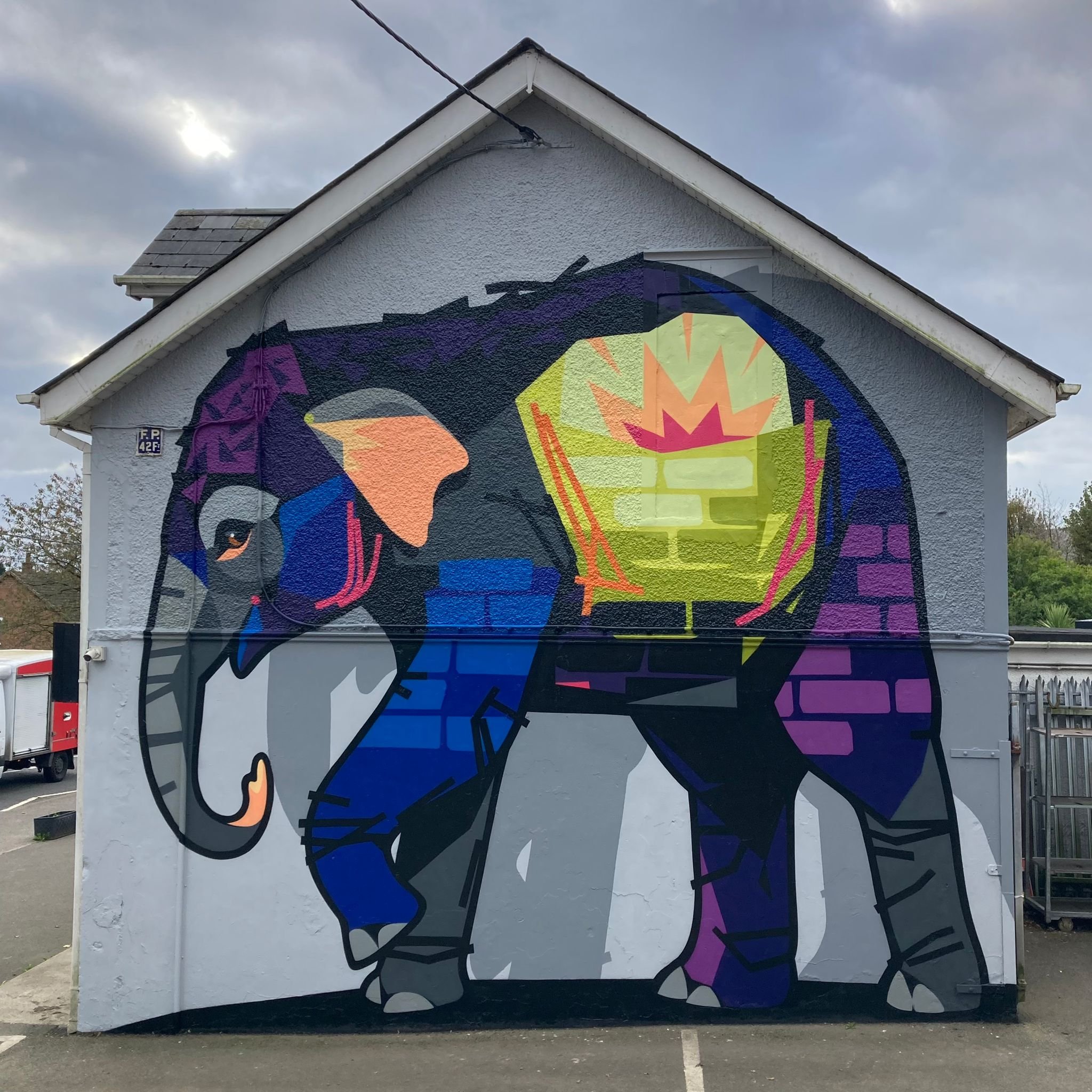 elephant.jpg