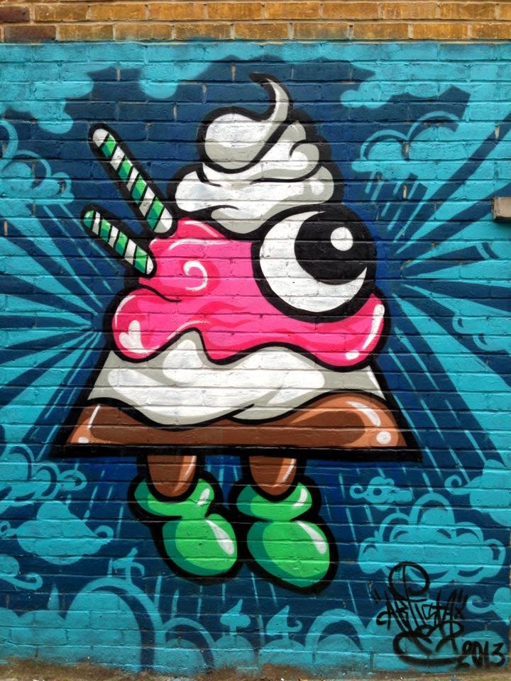 Graffiti_in_Shoreditch,_London_-_Ice_Cream_Triangle_by_Artista_(9425008890).jpg