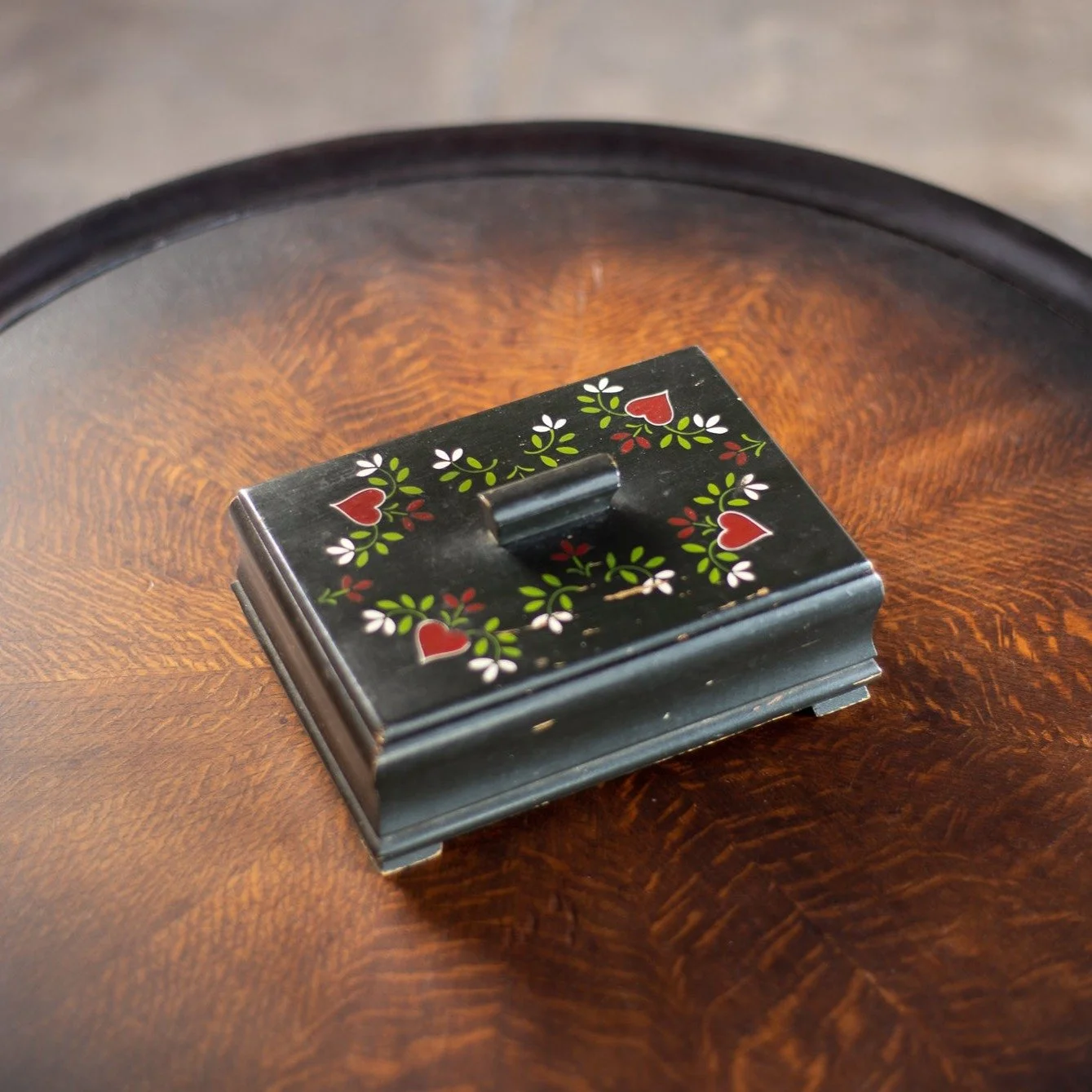 Hand-Painted Heart Pattern Wooden Box (ハンドペイント ハートパターン ウッドボックス)