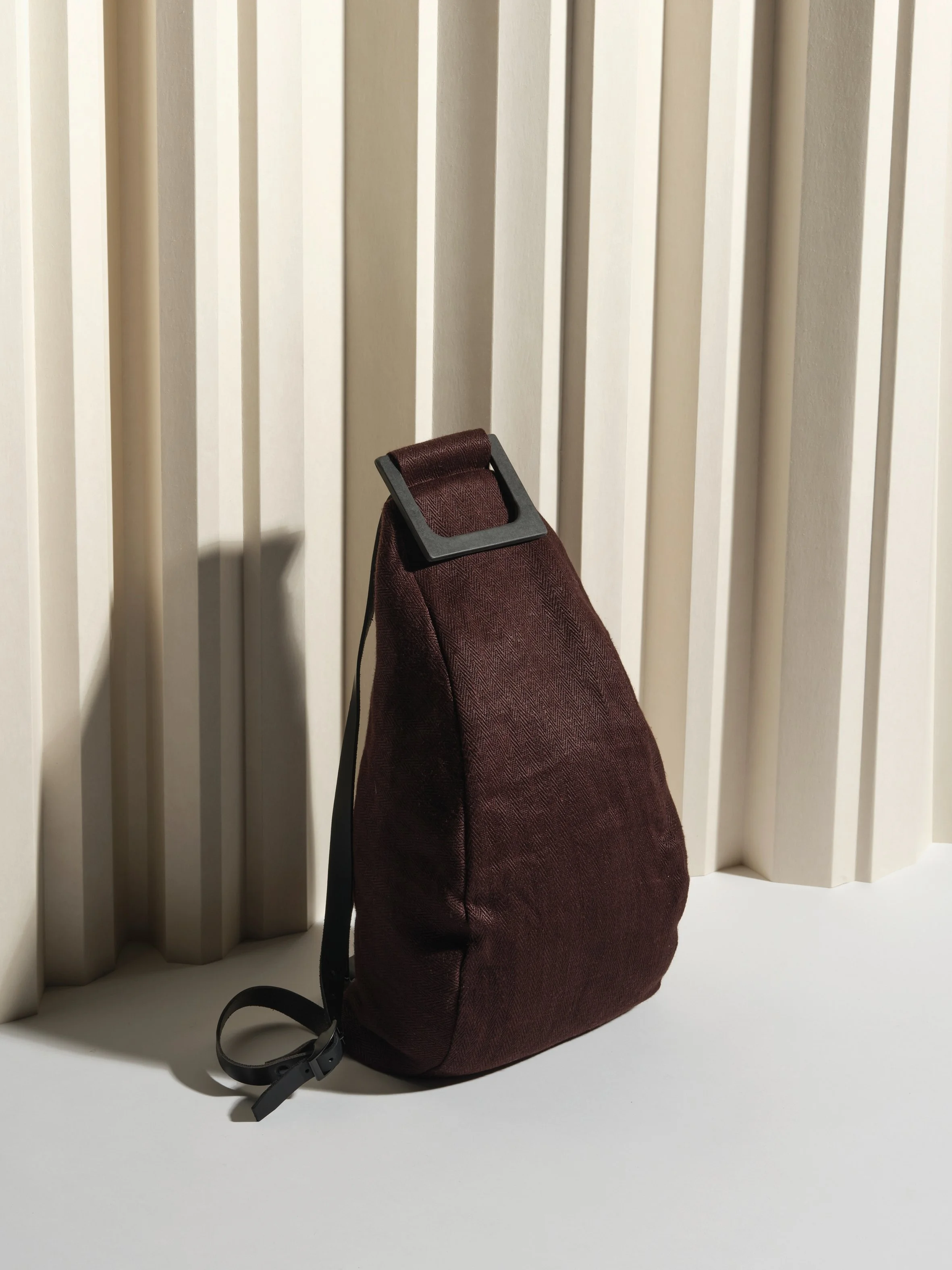 FREUND Drop-shaped Linen Backpack