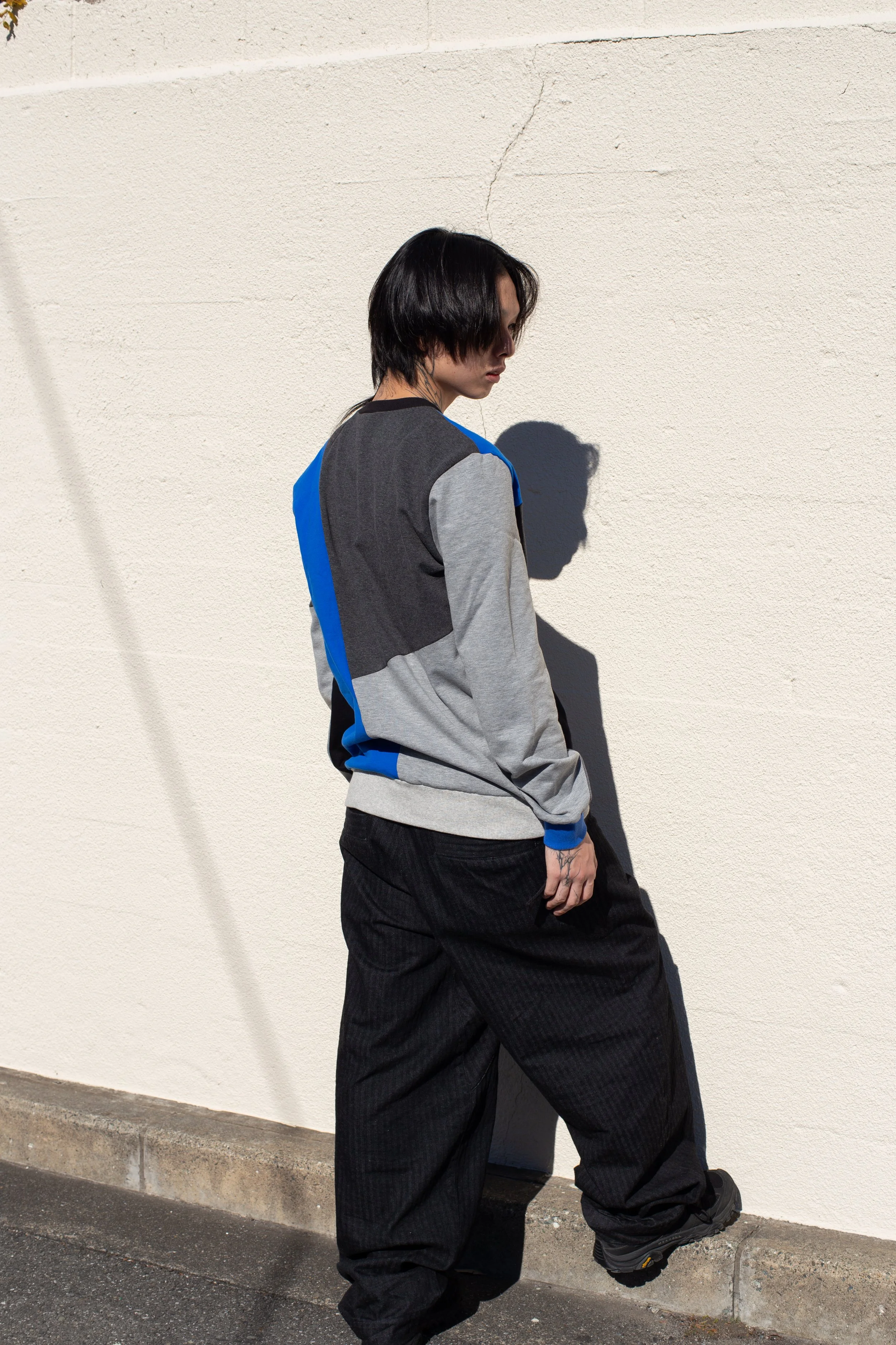 CROOKED - Designers Patchwork Sweatshirt (デザイナーズ パッチワーク スウェットシャツ)