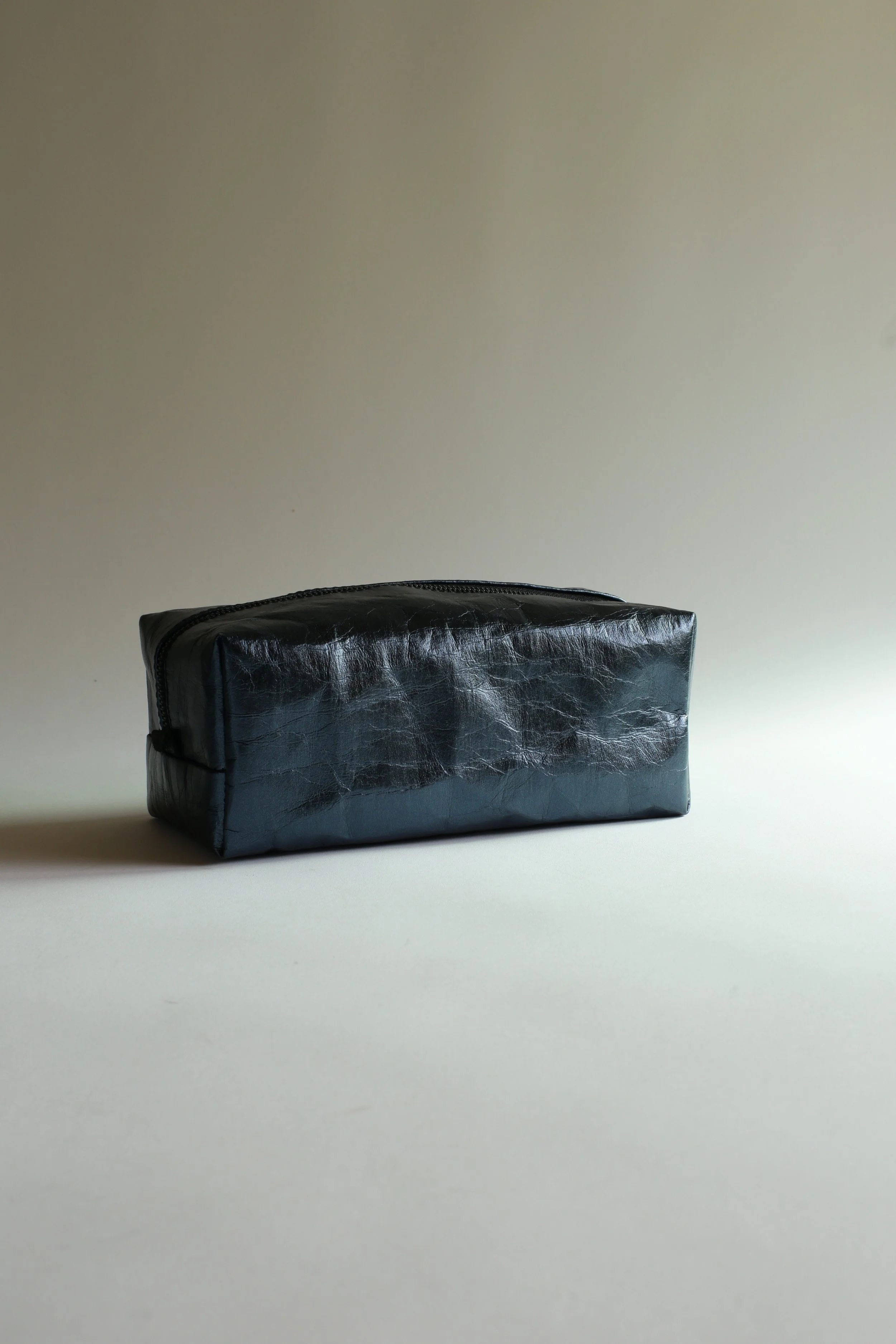 TRAVEL KIT　トラベルキット　メタリックブルー