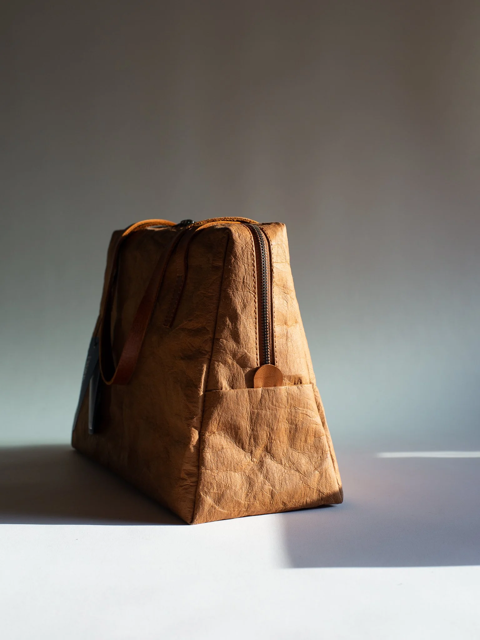 AGENT Plant Dyed Paper Boston Bag