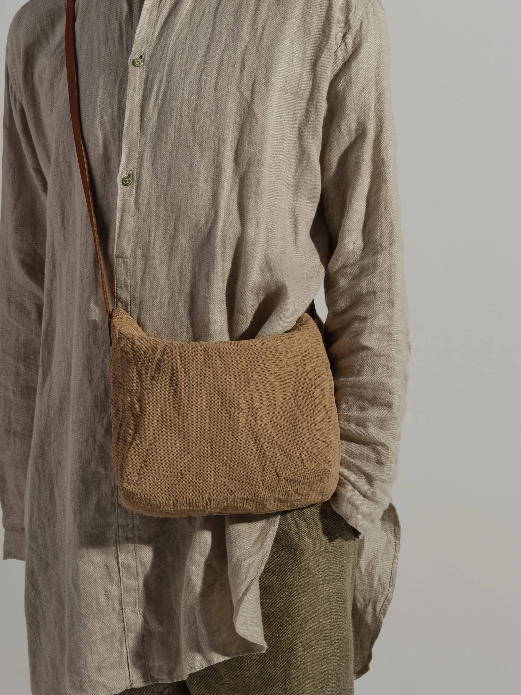 BOLSA Panama Paper Shoulder Bag