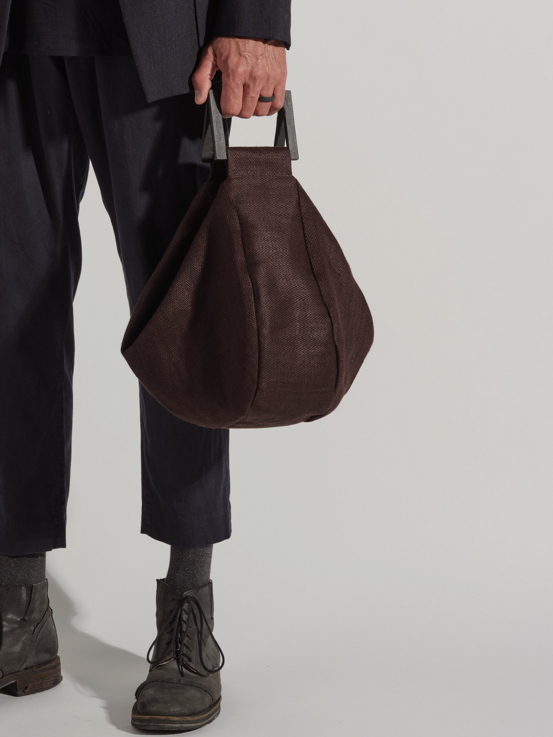 DROP Linen Handbag with "Tor" Paper Grip Handle