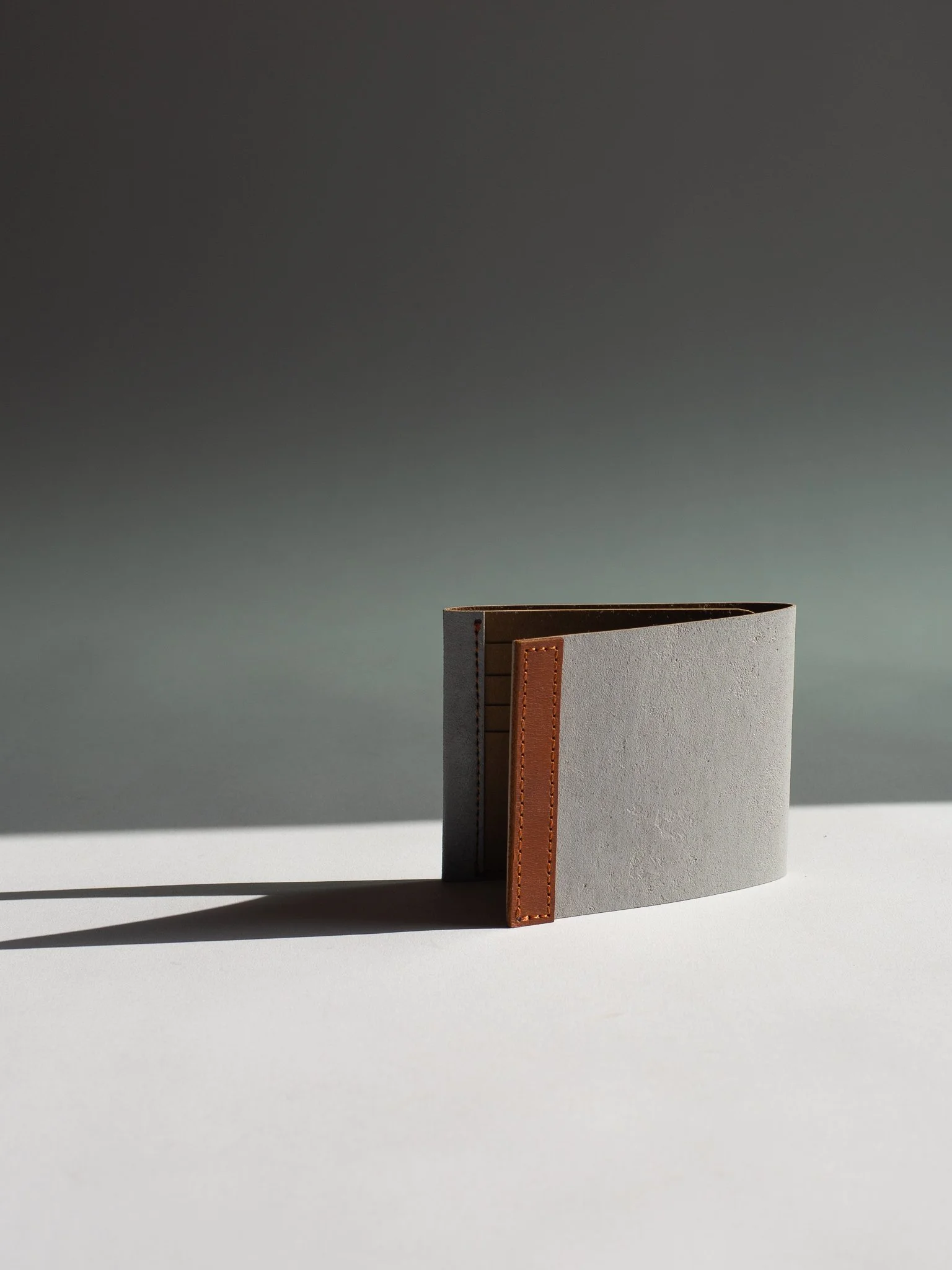 DECIMAL Concrete & Paper Card Case / Wallet