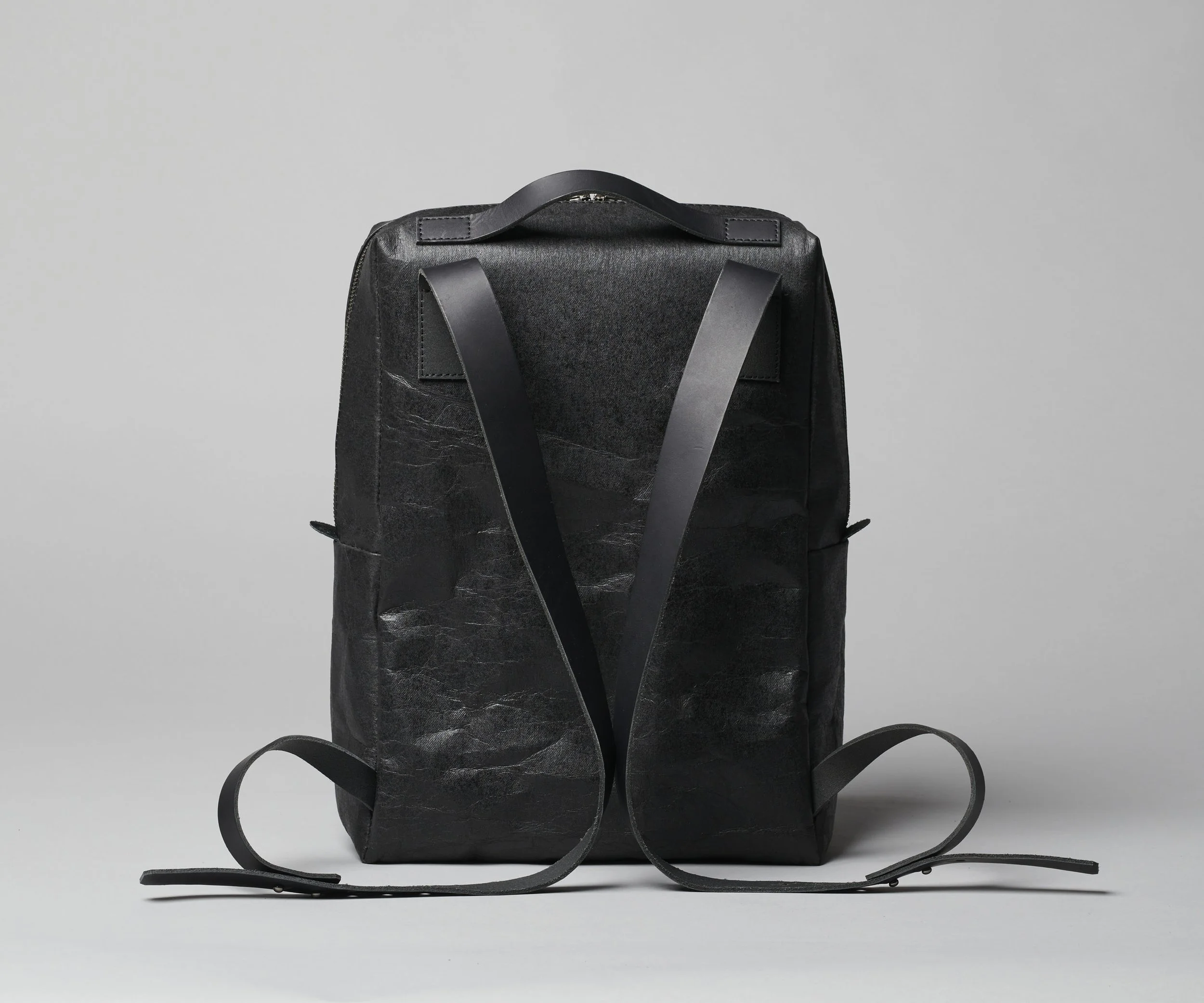 BACK PACK 　バックパック　メタリックブラック