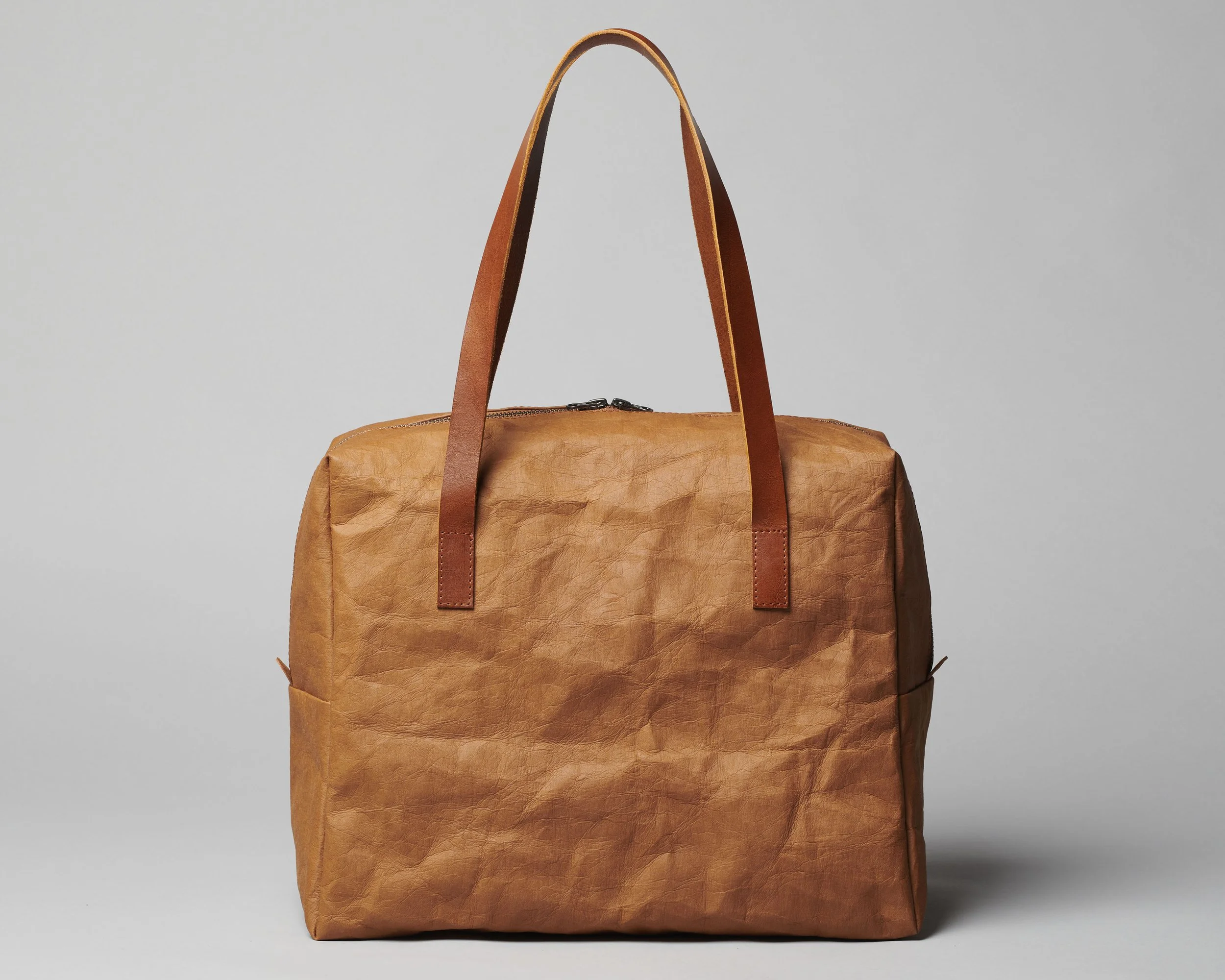 VISITOR Plant Dyed Paper Boston Bag