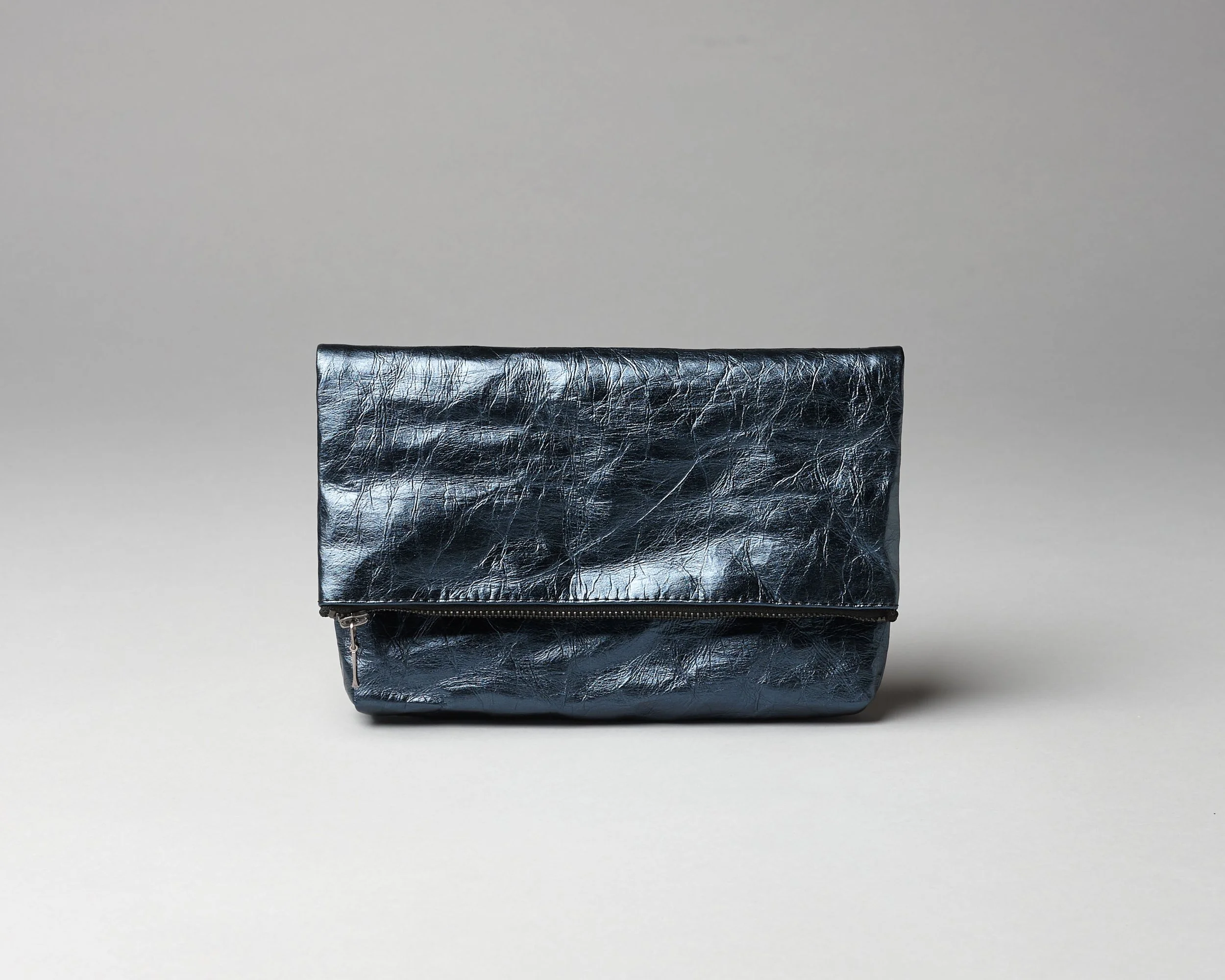 Folded Clutch　クラッチバッグ　メタリックブルー