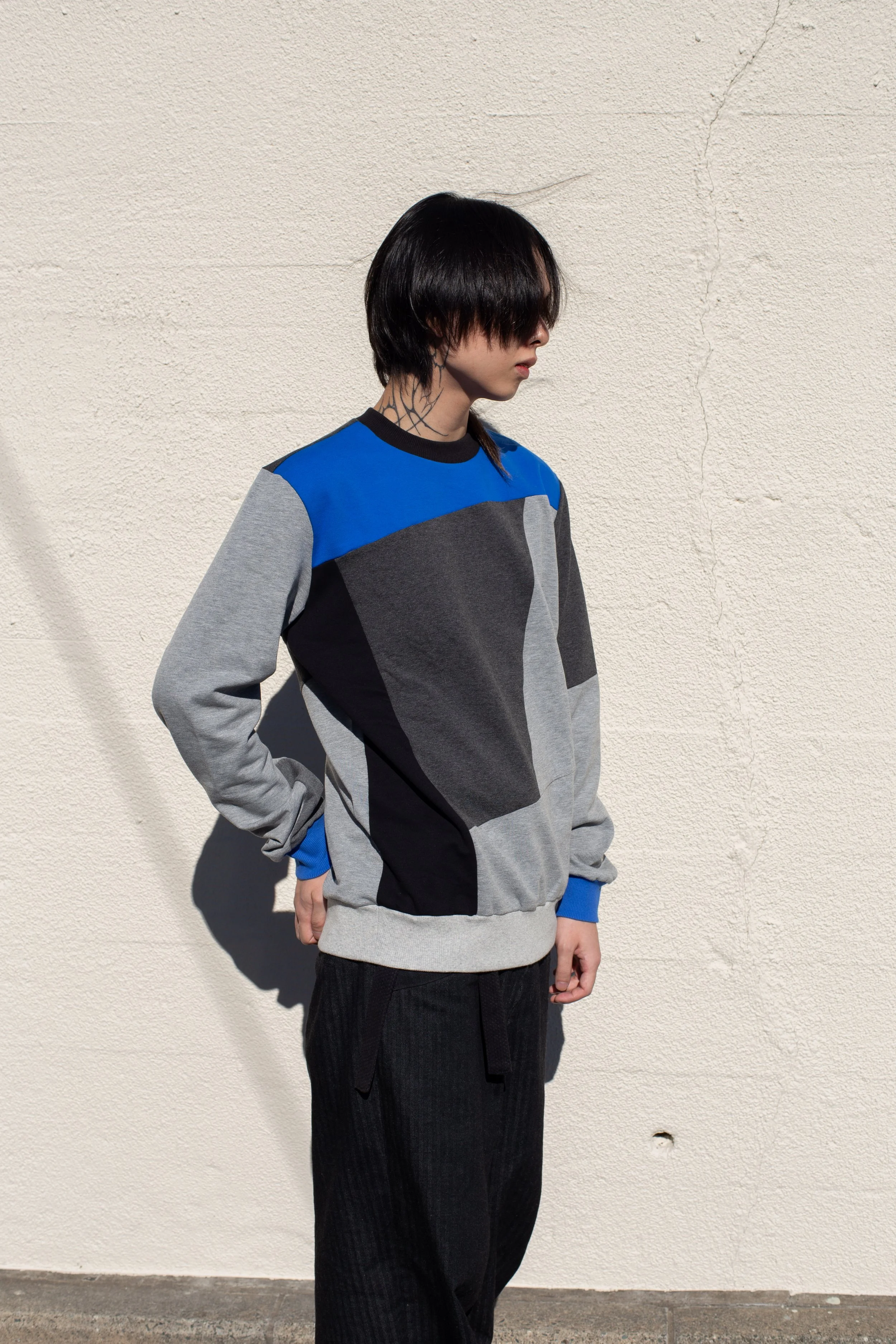 CROOKED - Designers Patchwork Sweatshirt (デザイナーズ パッチワーク スウェットシャツ)
