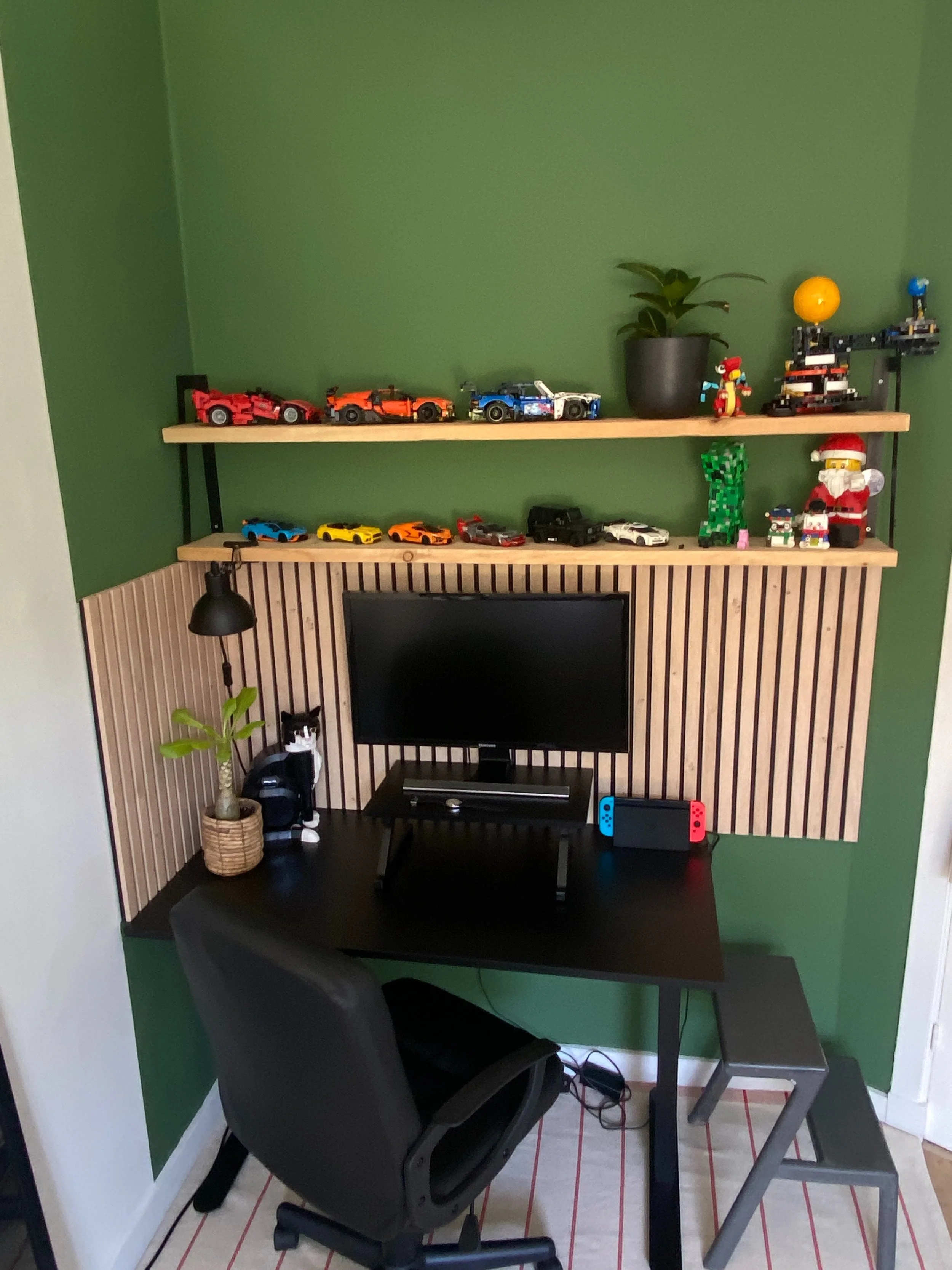 #bigboysbedroom #minimakeover #minioffice #cactusgreen #legocars