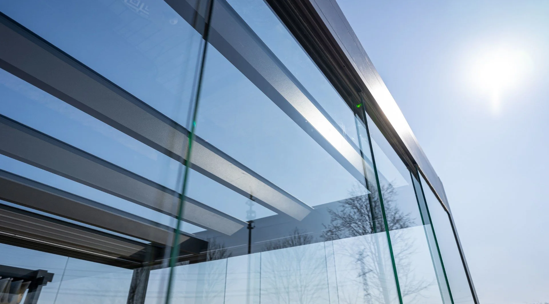 Perola_AYE_LP_Glasdak_Binnenhoek (Large).jpeg