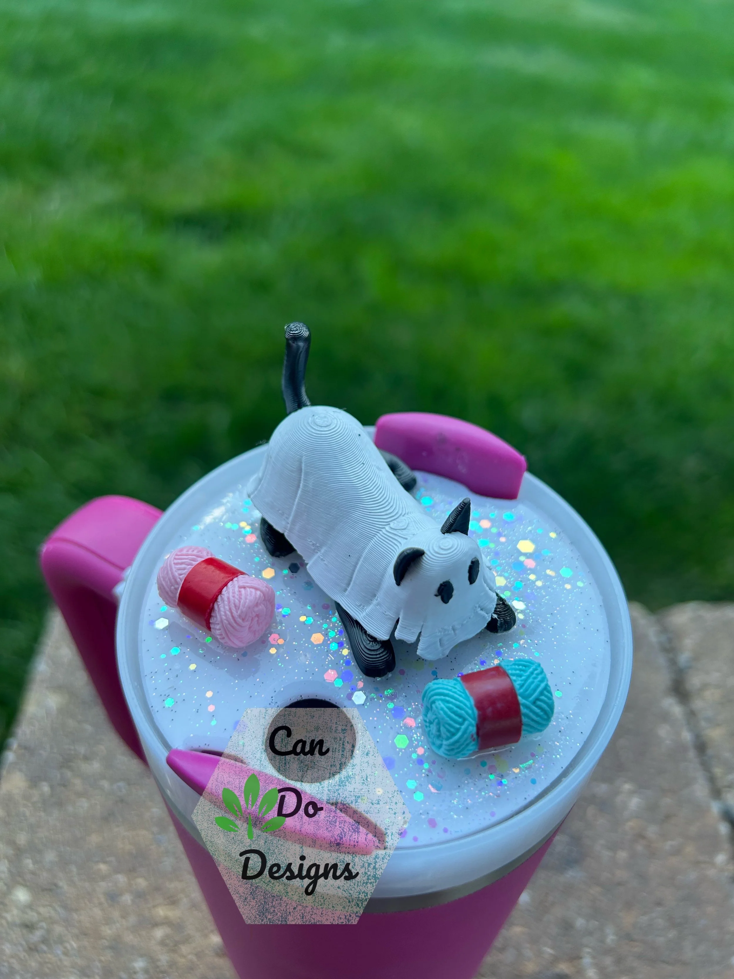 Ghost Cat with Yarn Lid for 40oz or 20/30oz Stanley Quencher Tumbler
