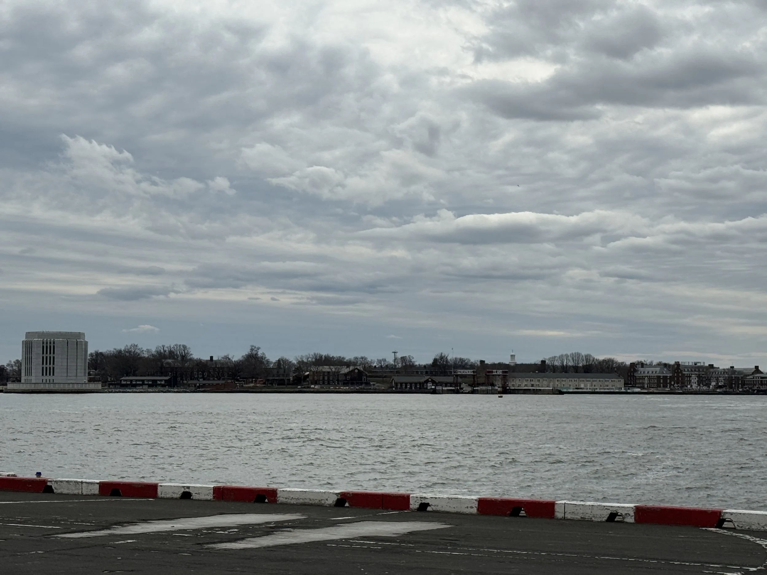 helipad_waterfront_IMG_7809.JPG