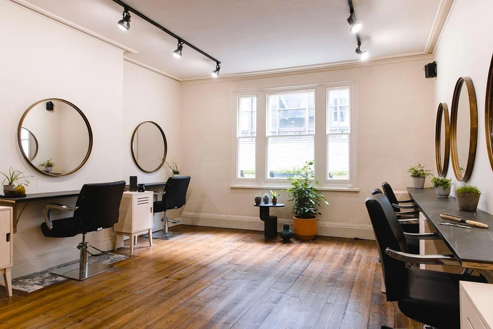 Leading Hairdressers in Oxford Book Online Today