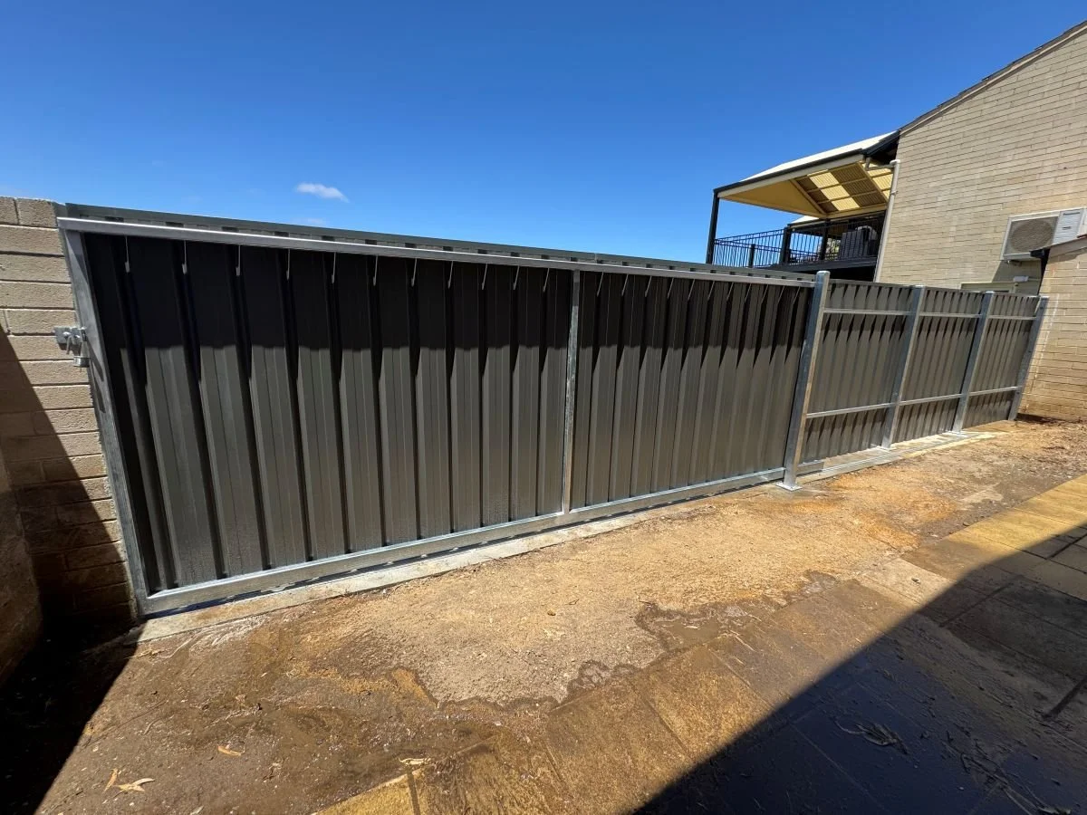 Post and rail sliding gate