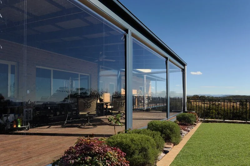 Outdoor blinds clear zipscreen café blinds