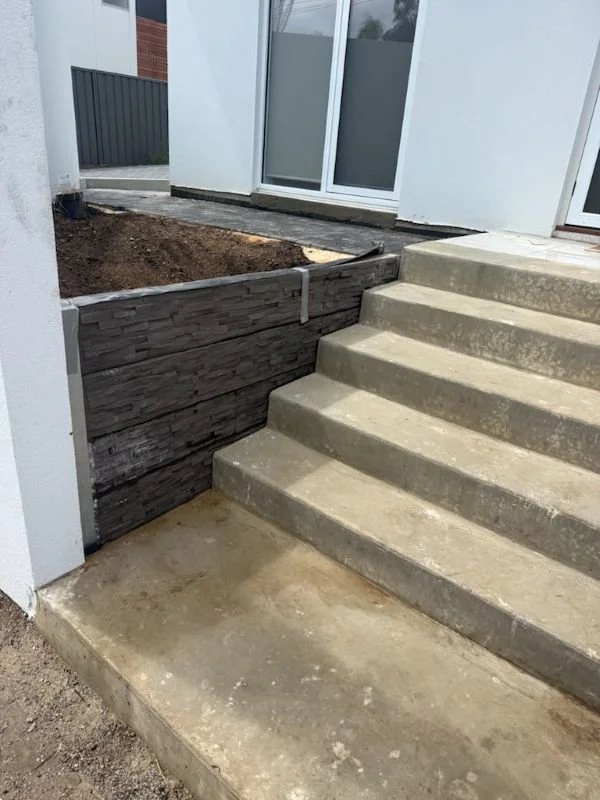 308-- Retaining wall Gallery.jpg