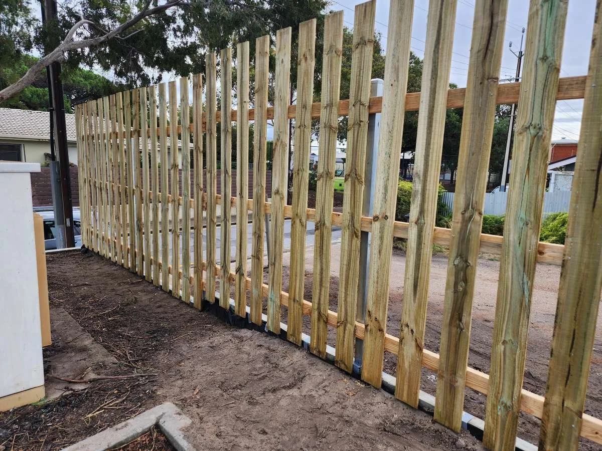 Fed hotel in semaphore paling fence with galvanised steel posts and treated pine H3 pale