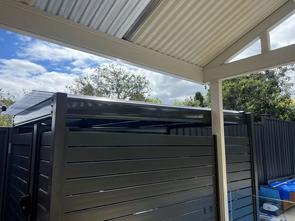 Roof cover over the pool system with polycarbonate panels