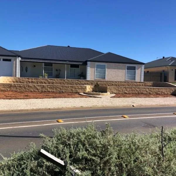 Textured Easy Lock Block Front Yard Walling Retaining