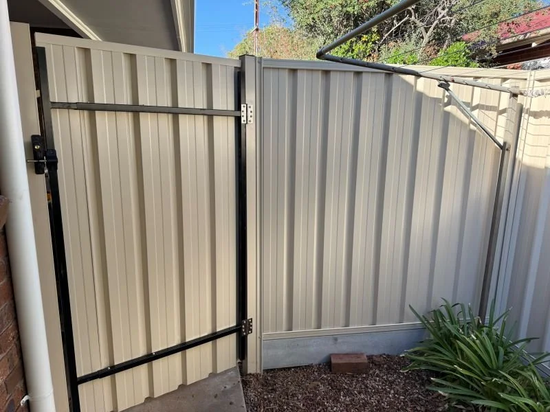 galery fencing-600.jpg