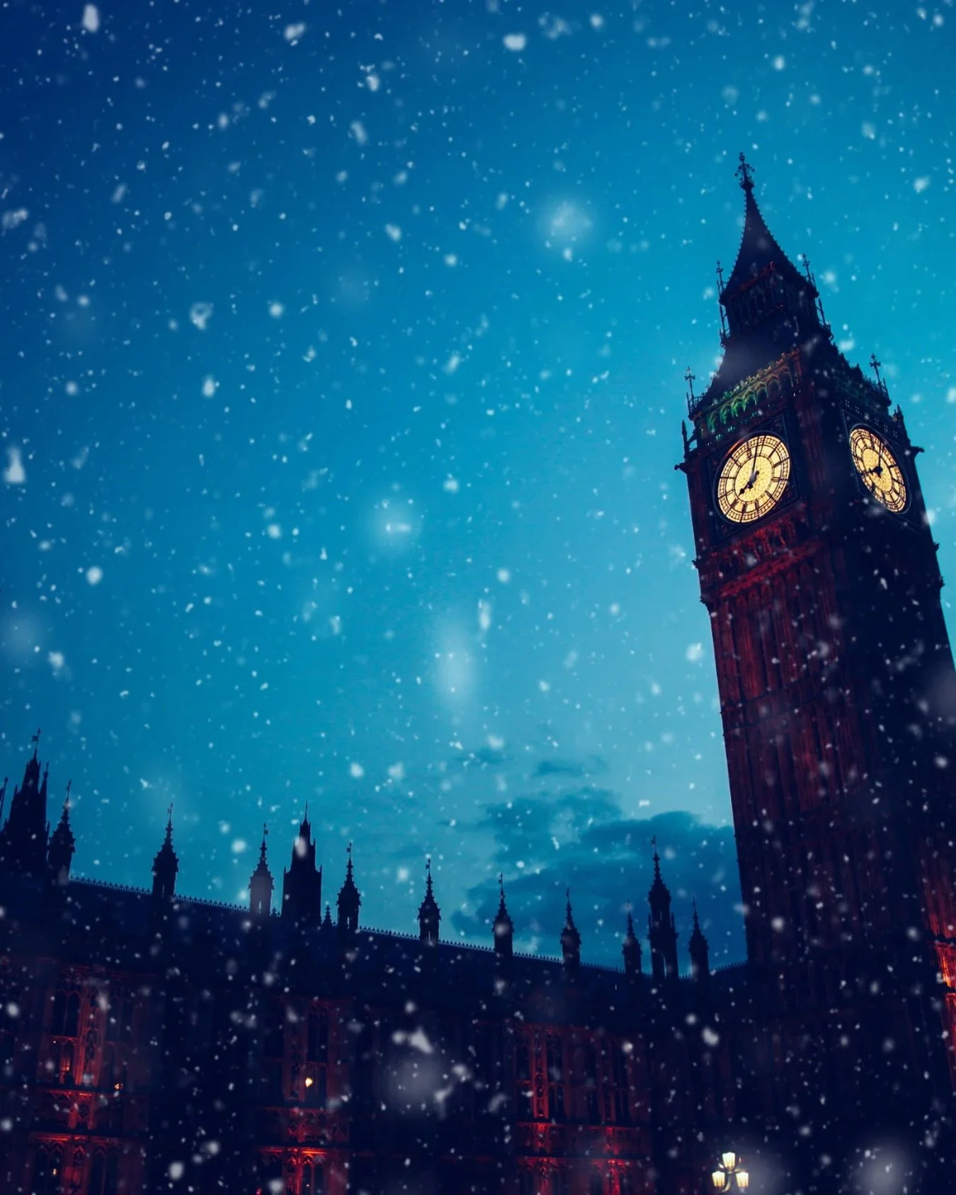 London, my darling, you were a treat. I may have spent so much time in bed, but there is no place I&rsquo;d rather be sick 😂

Now if only you could make up your mind about what season it is🤔 chrimbo decor photo dump coming soon!😍

See you soon, my