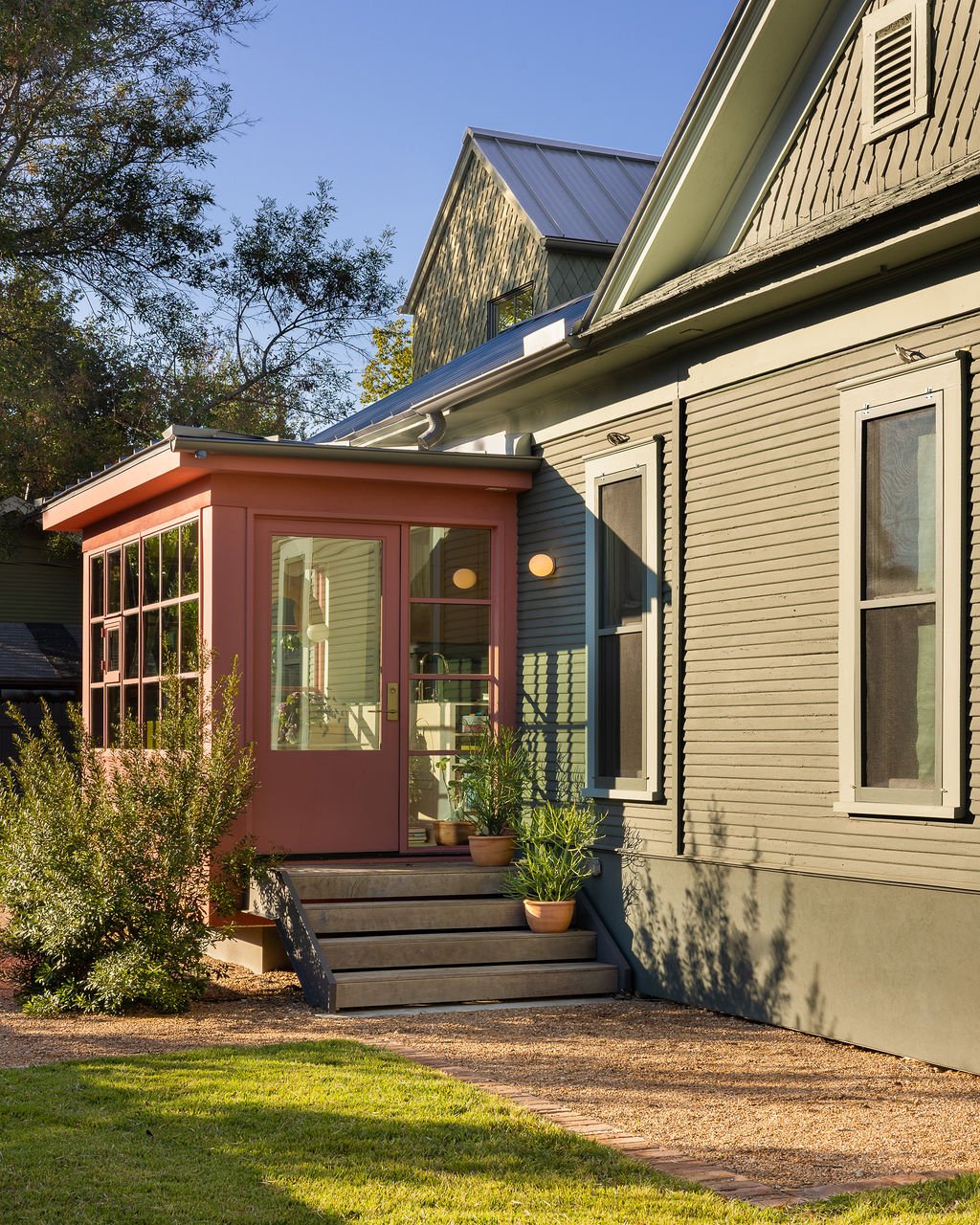 StarlingHouse-SunRoom - Shade Degges.jpg
