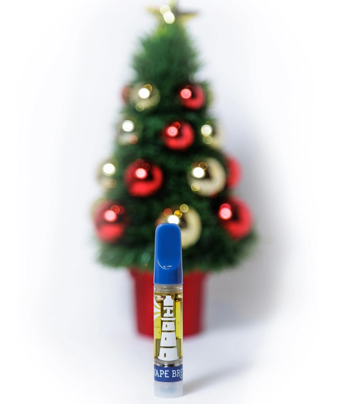 It&rsquo;s getting festive up in here! 

Make Vape Breton a new holiday tradition. 🎄 

#capebreton #vapebreton #capebretonchristmas #novascotia #maritimes #eastcoast #halifax #trees #christmastree