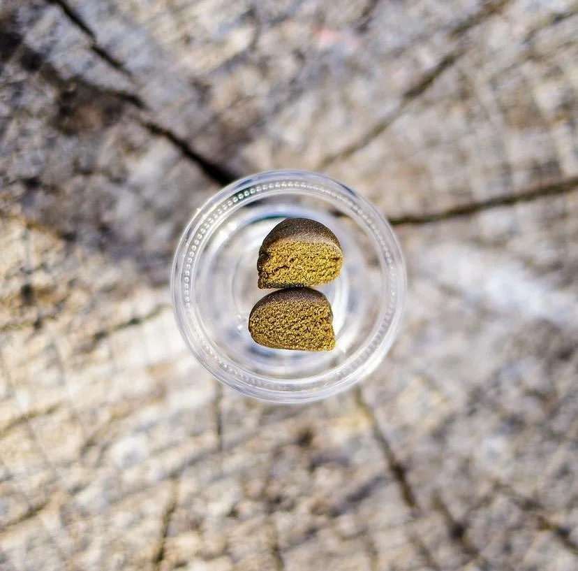 Hashy 420!!! 

4:20pm on 4/20/23! 💨 

Caper&rsquo;s Pineapple Hash, get it at @thenslc near you!

#capebreton #novascotia #nslc #420