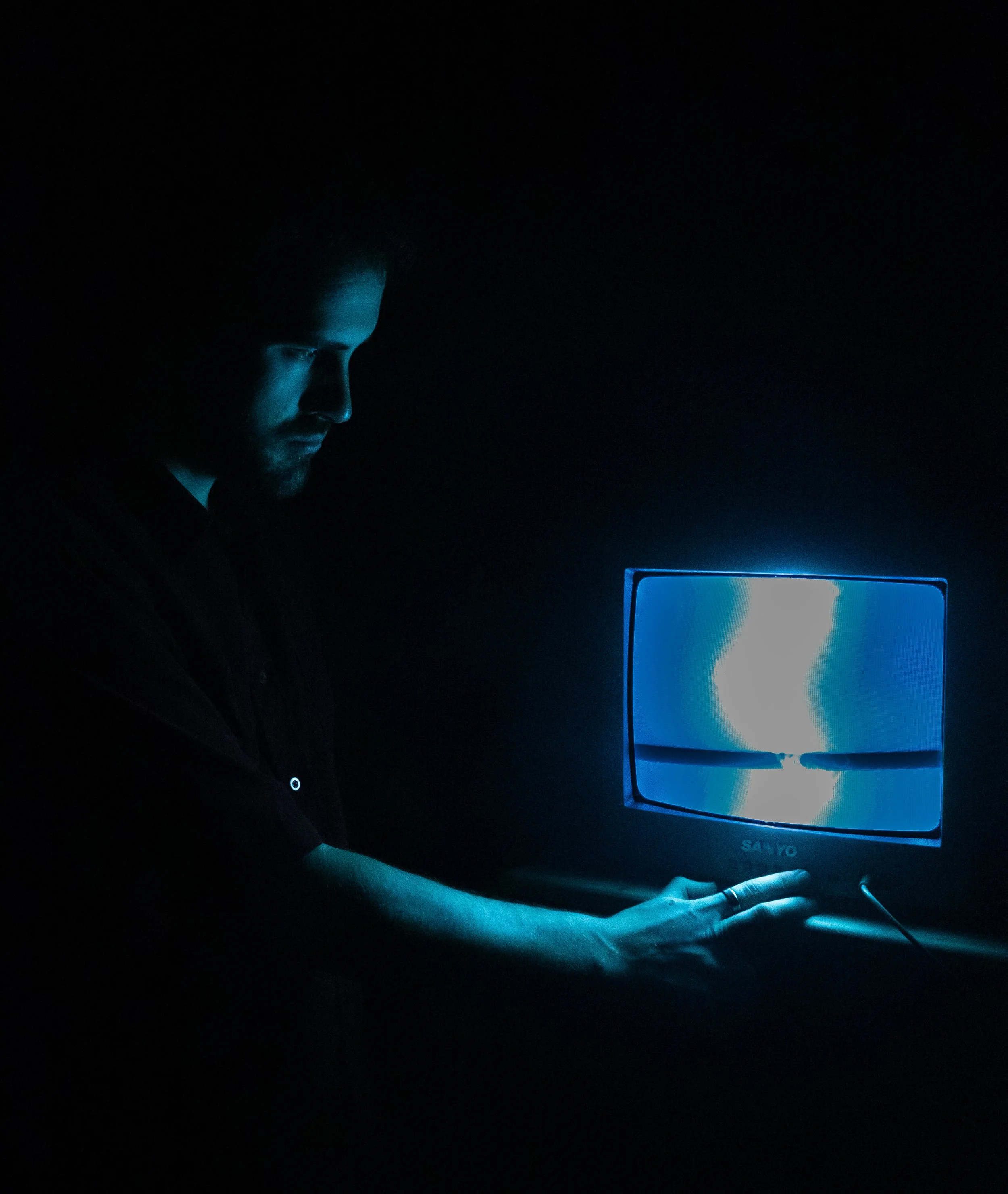 HIV26_Tangente_(in)sight_Entrelacés_photo2_theartofmovementphotography_David Lafleur_Deniz Lim-Sersan.jpg