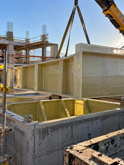 Fibra de vidrio, rubro construcción