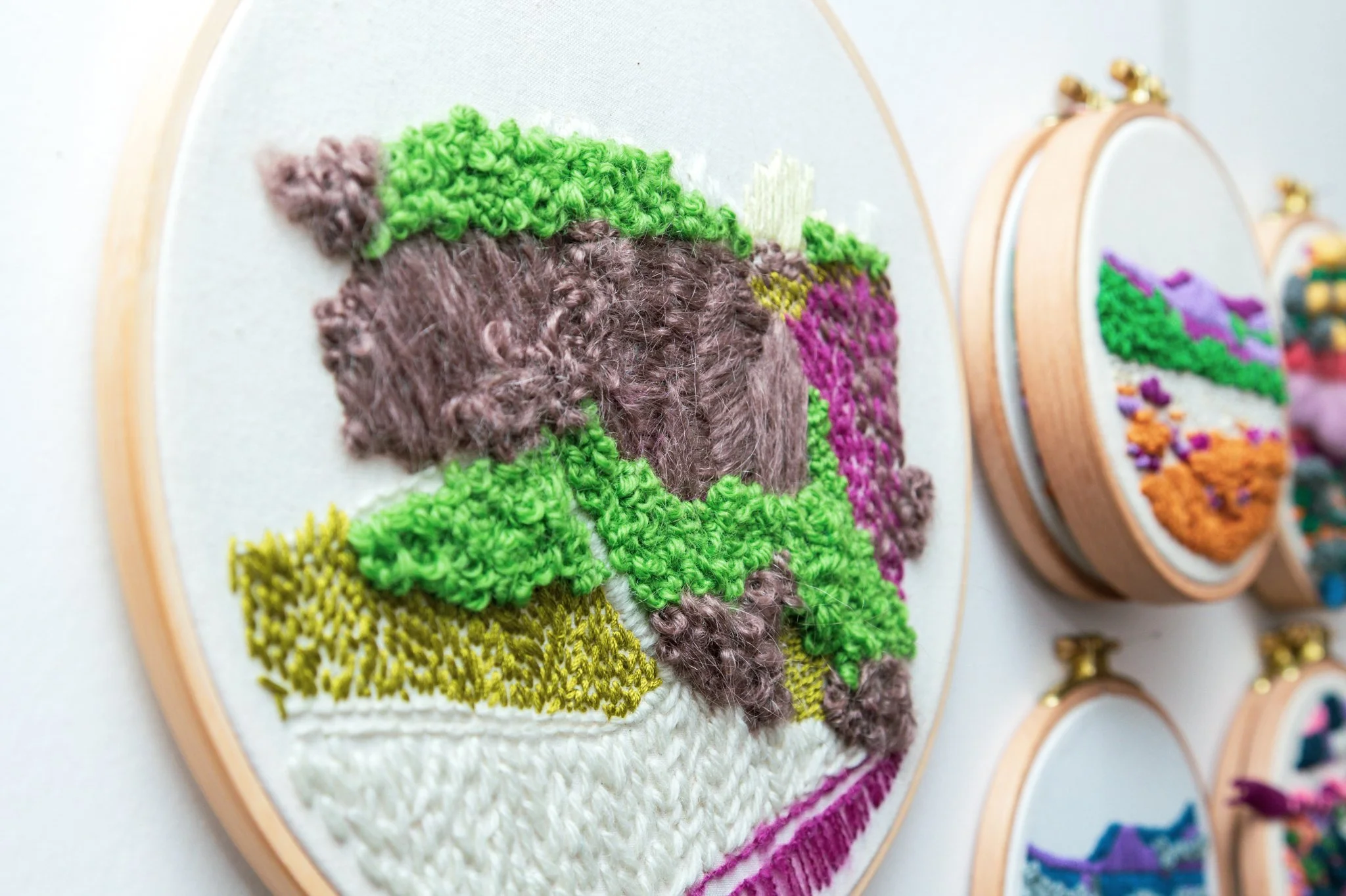 Abstract wall art for the creative wall space