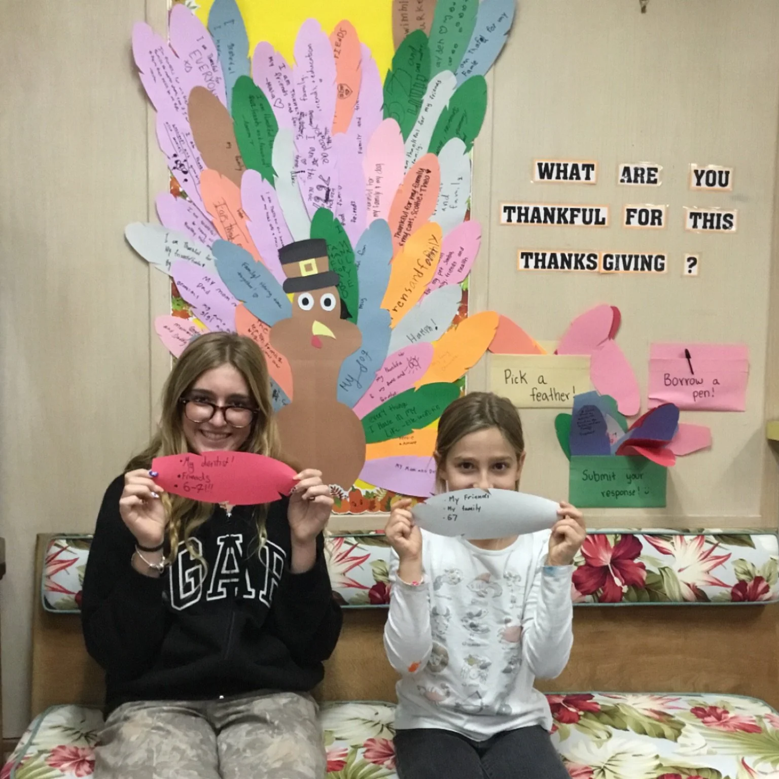 Gratitude is in full bloom at our office! 💛🍁
Our Thankful Wall is filling up with so many heartwarming notes &mdash; from family and friends to favorite pets and snacks! 🍂🦷
We love seeing what makes our little smiles so thankful this season. 💛
D