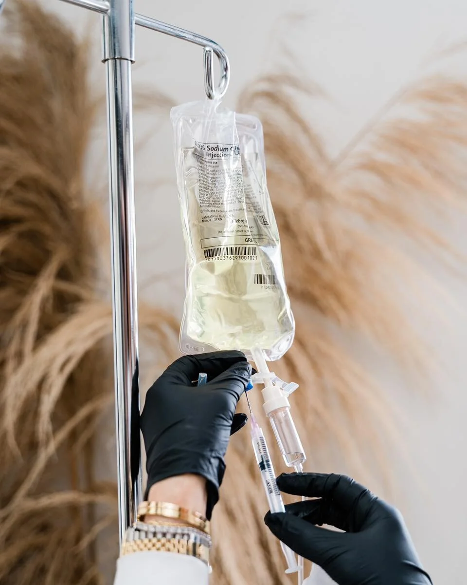 Drips - the Most Powerful!➖

Our IV drip therapy provides fluids, electrolytes, minerals, and vitamins to increase energy and productivity, combat brain fog, flu symptoms, and aid in weight loss. IV drip hydration bypasses the digestive system, and t
