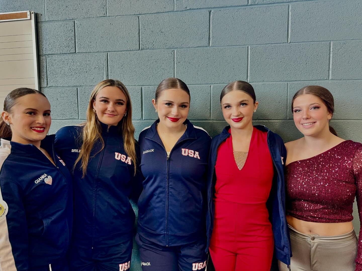 It was a big day for tap dance for some of our company members. Congrats to Gianna, Briley, Chloe, Kelly and Scotland on a great performance with @americandancecollaborative 🇺🇸 We can&rsquo;t wait to so see you hit the IDO stage in Prague in just a