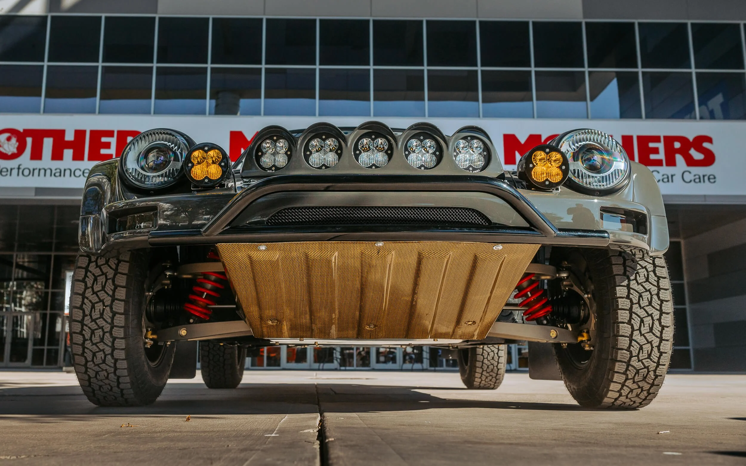 WEB_20221101 SEMA Show Madness-132.jpg