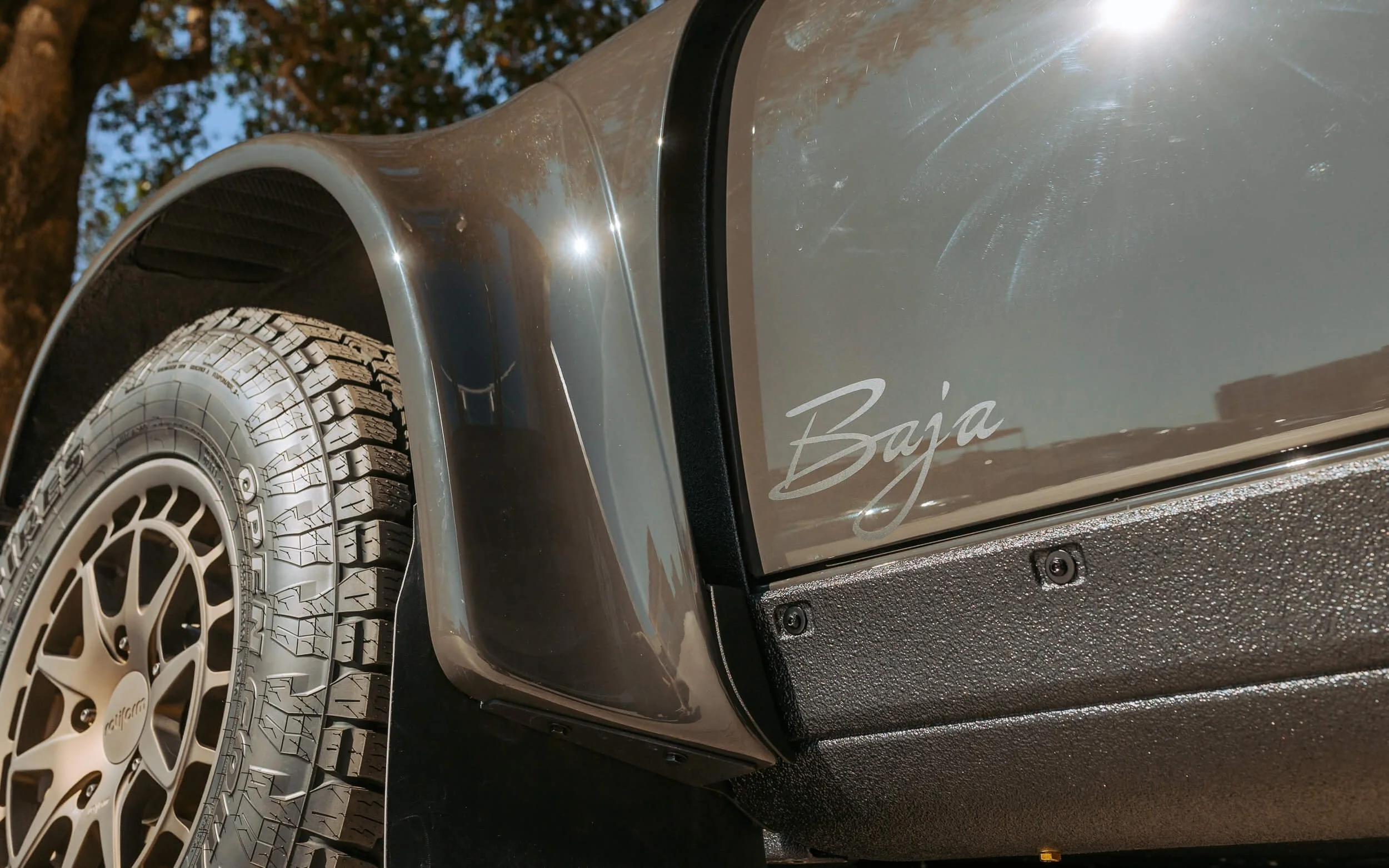 WEB_20221101 SEMA Show Madness-106.jpg